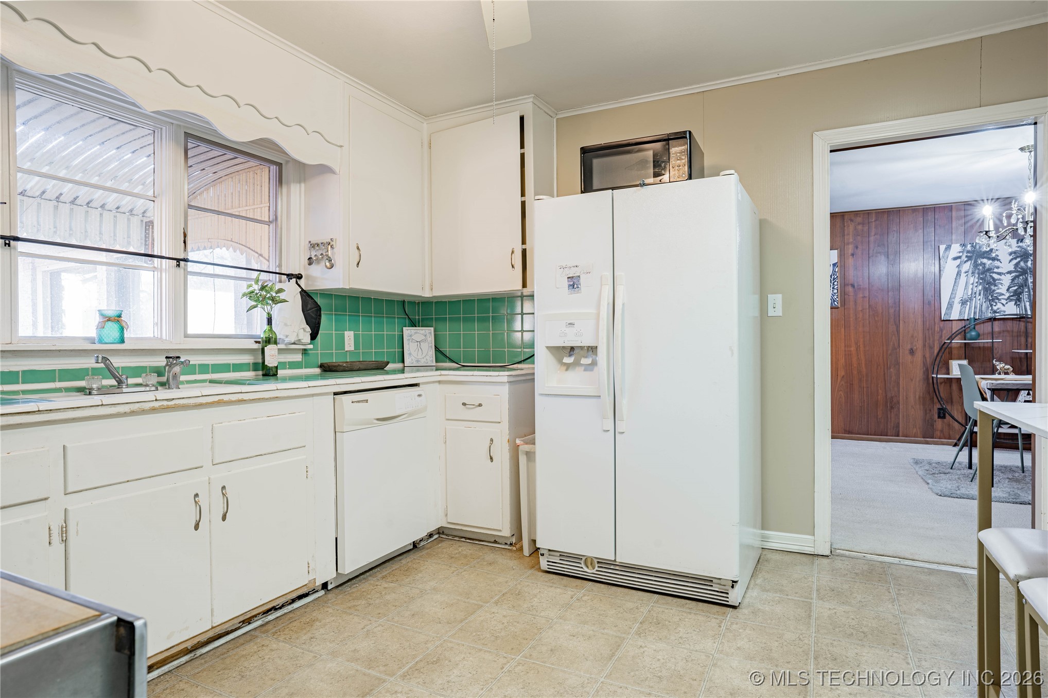 320 E 7th Street Property Photo 17