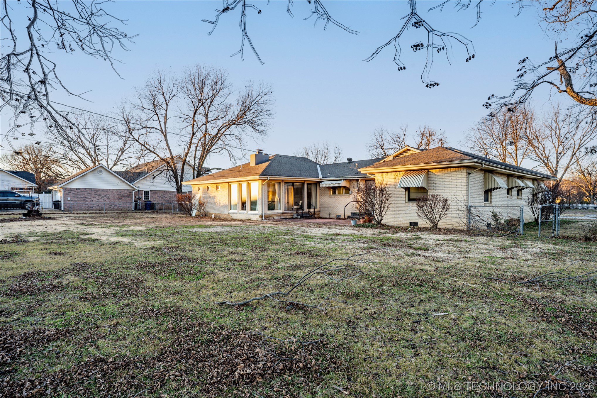 320 E 7th Street Property Photo 35