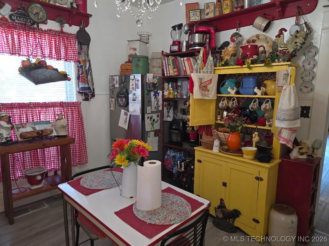 501 High Property Photo 14