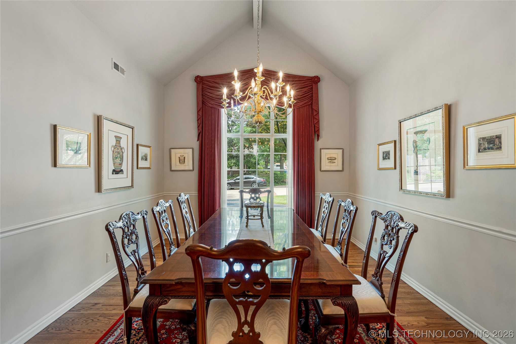 2808 E 82nd Place Property Photo 16