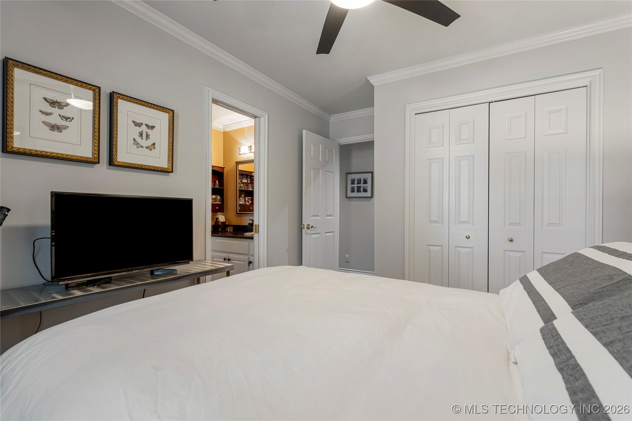 2808 E 82nd Place Property Photo 27