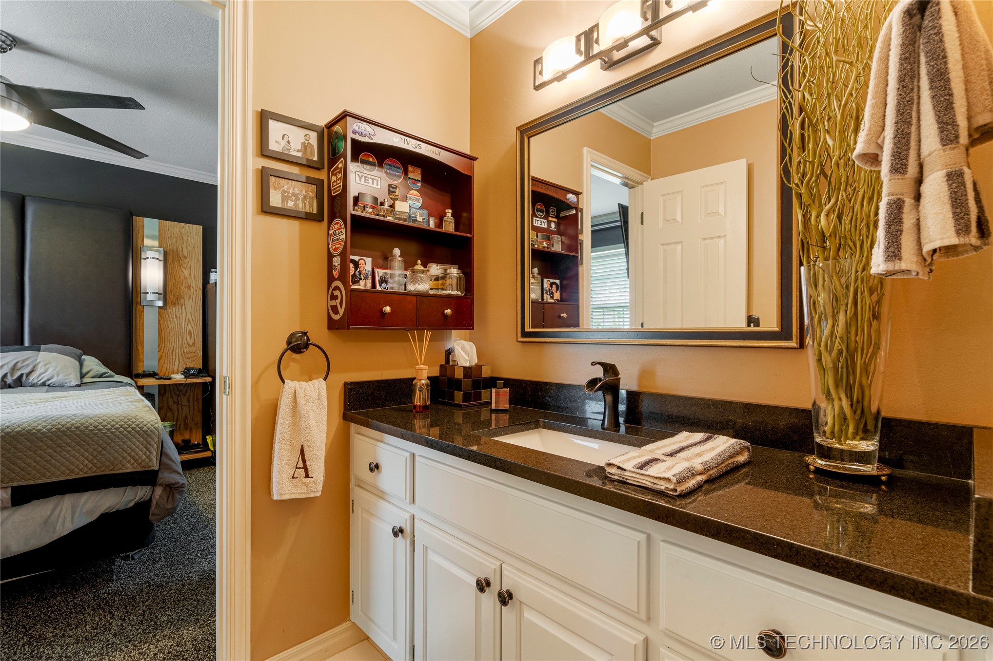 2808 E 82nd Place Property Photo 28