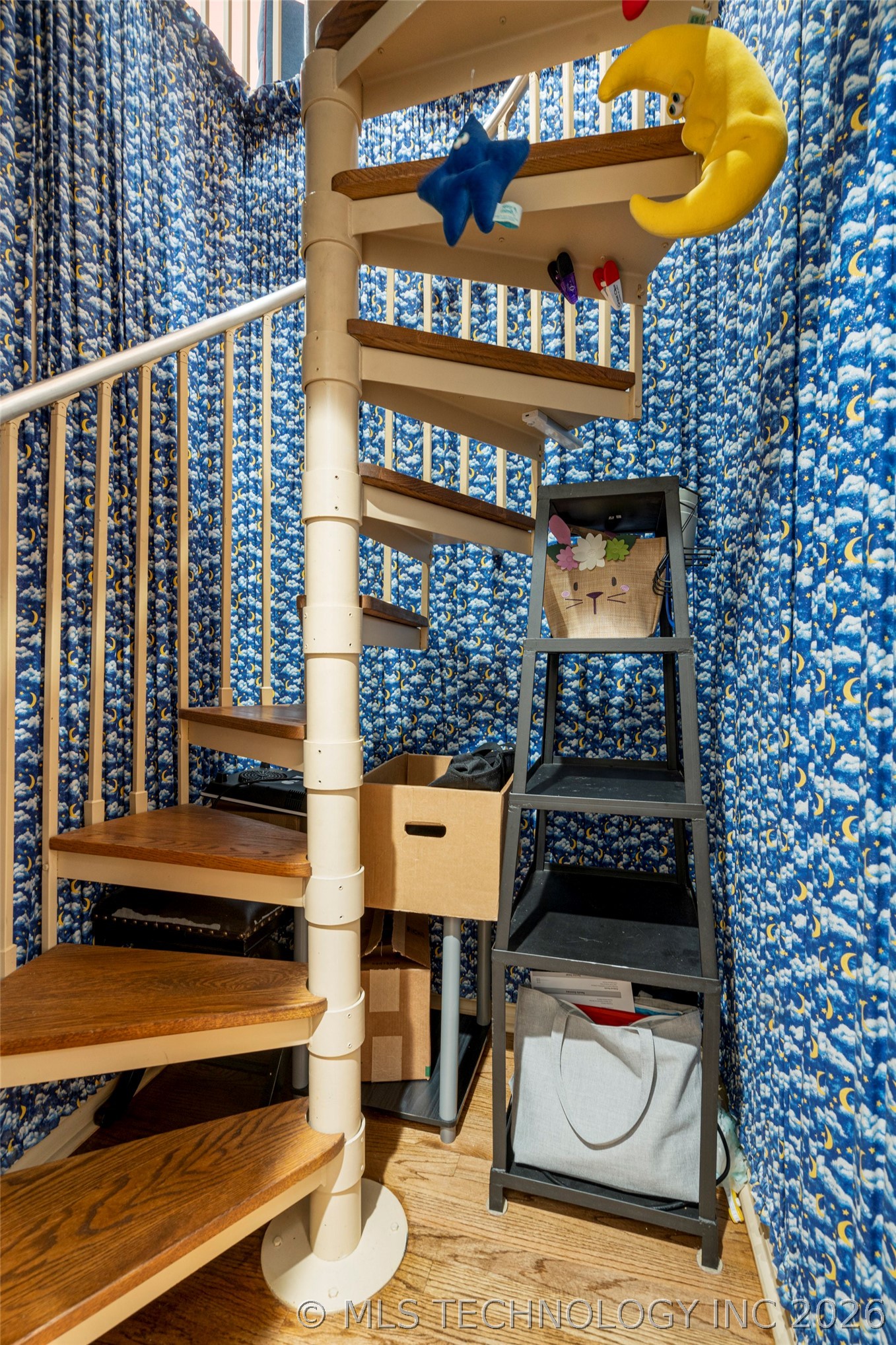 2808 E 82nd Place Property Photo 32