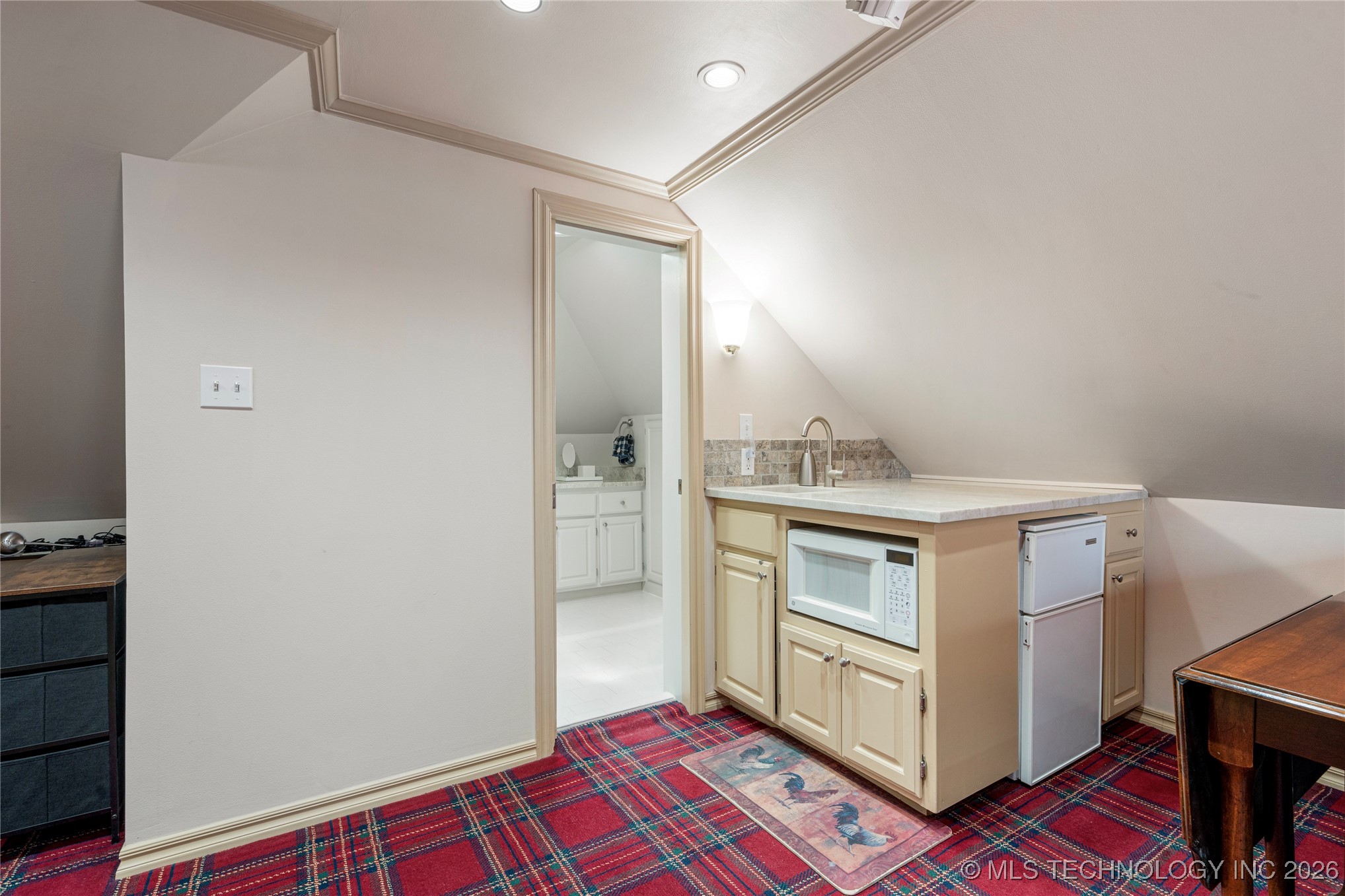 2808 E 82nd Place Property Photo 36