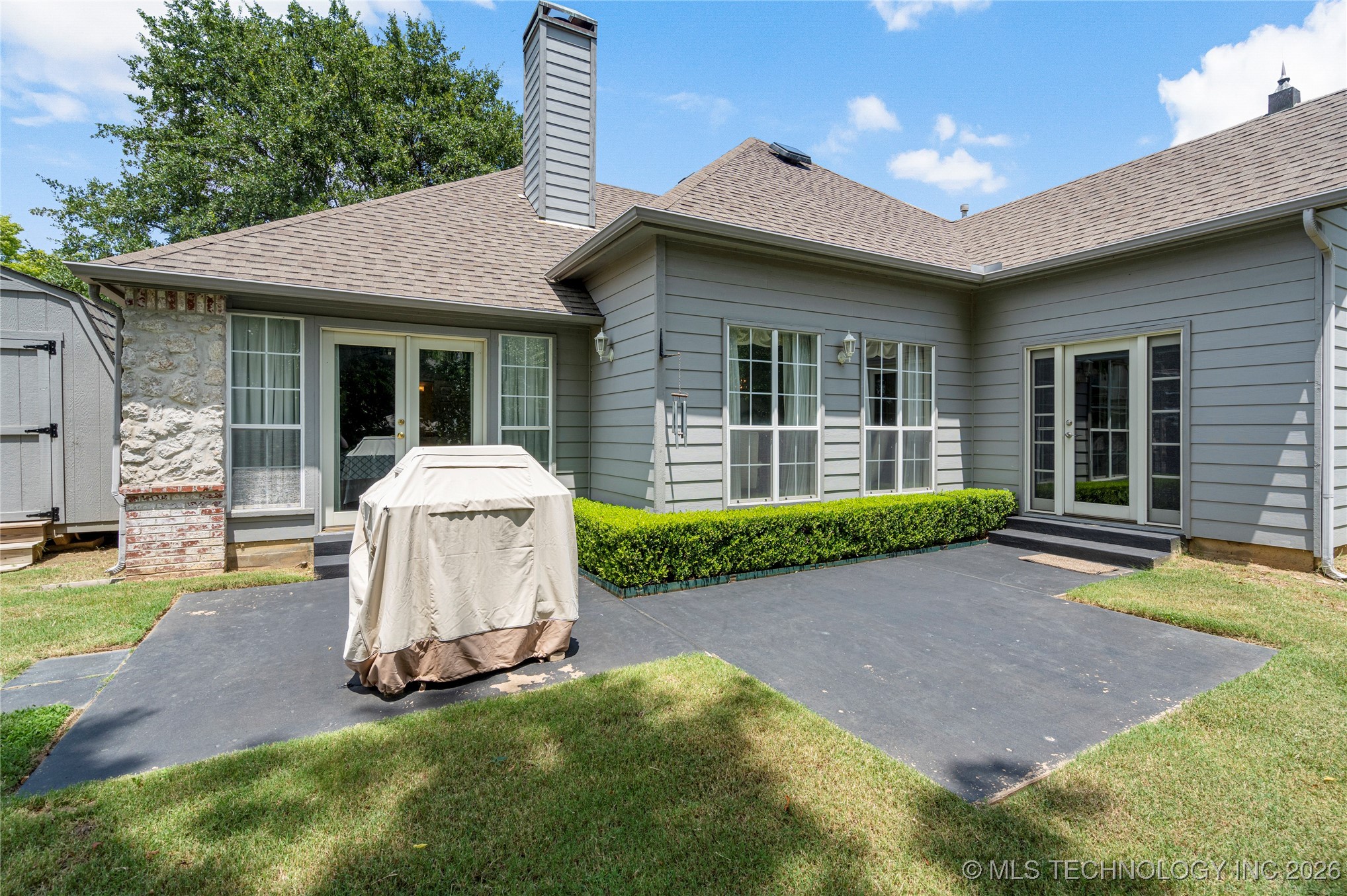 2808 E 82nd Place Property Photo 39