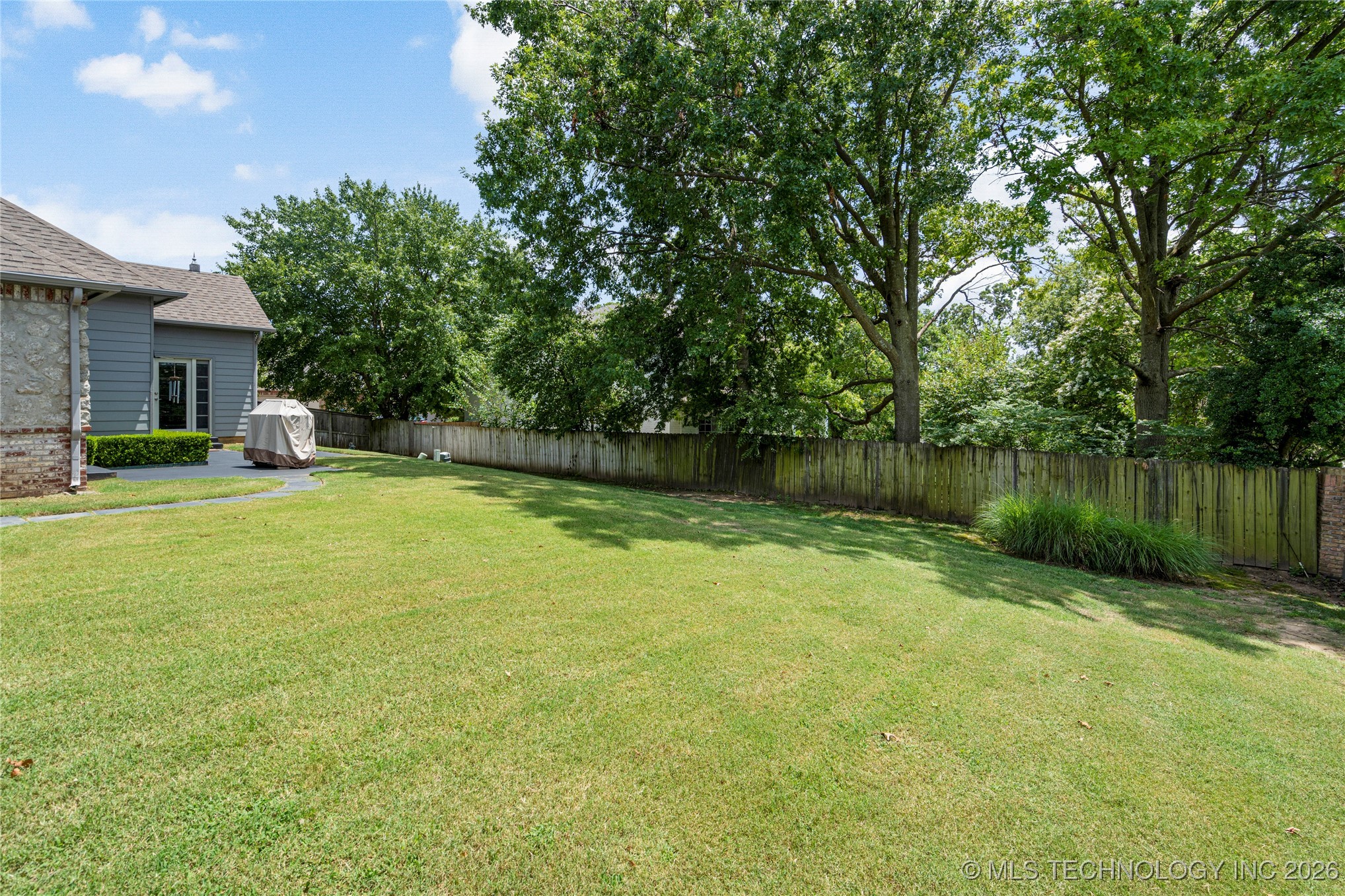 2808 E 82nd Place Property Photo 41