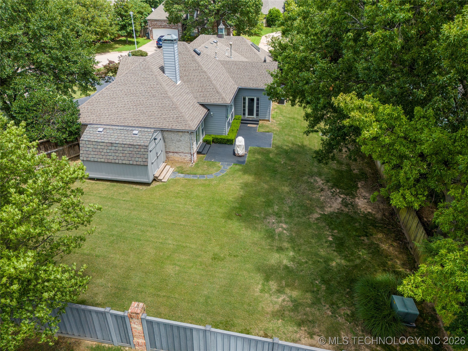 2808 E 82nd Place Property Photo 42