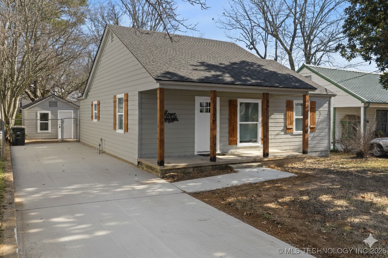 1312 N 3rd Avenue W Property Photo 1