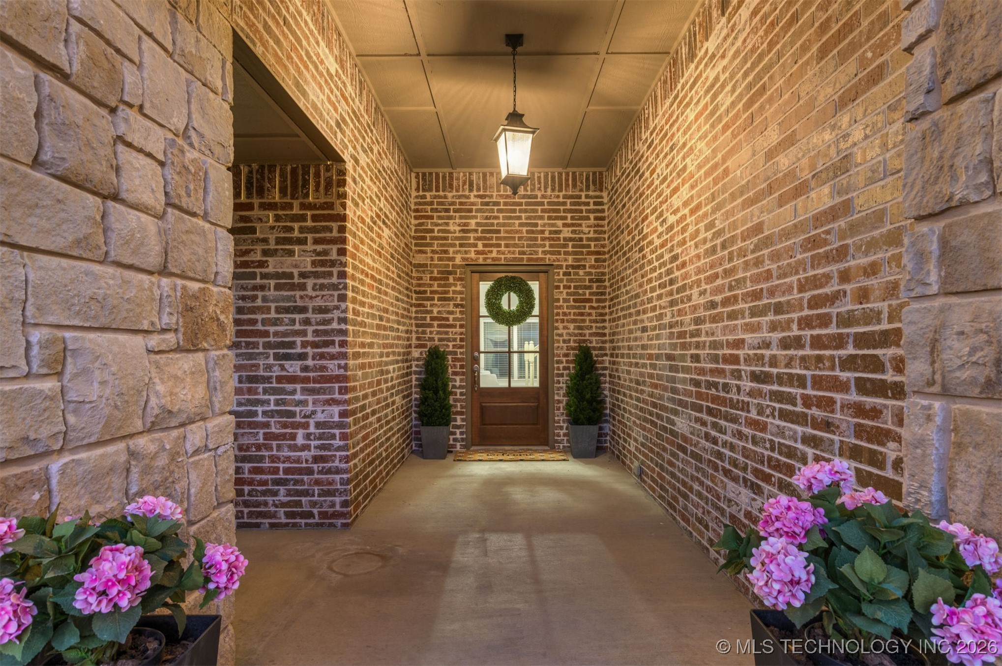 11939 S 68th East Avenue Property Photo 3