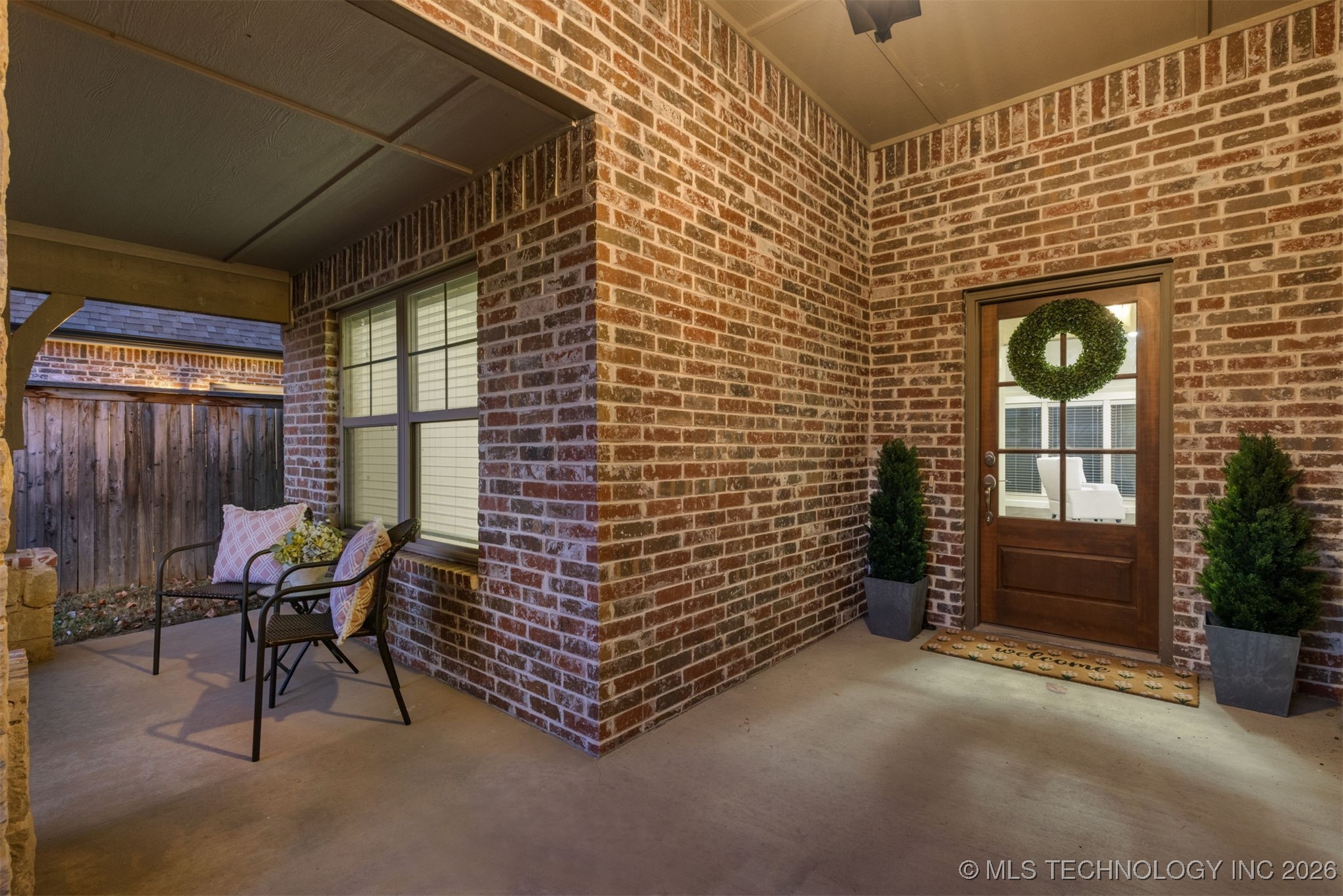 11939 S 68th East Avenue Property Photo 8