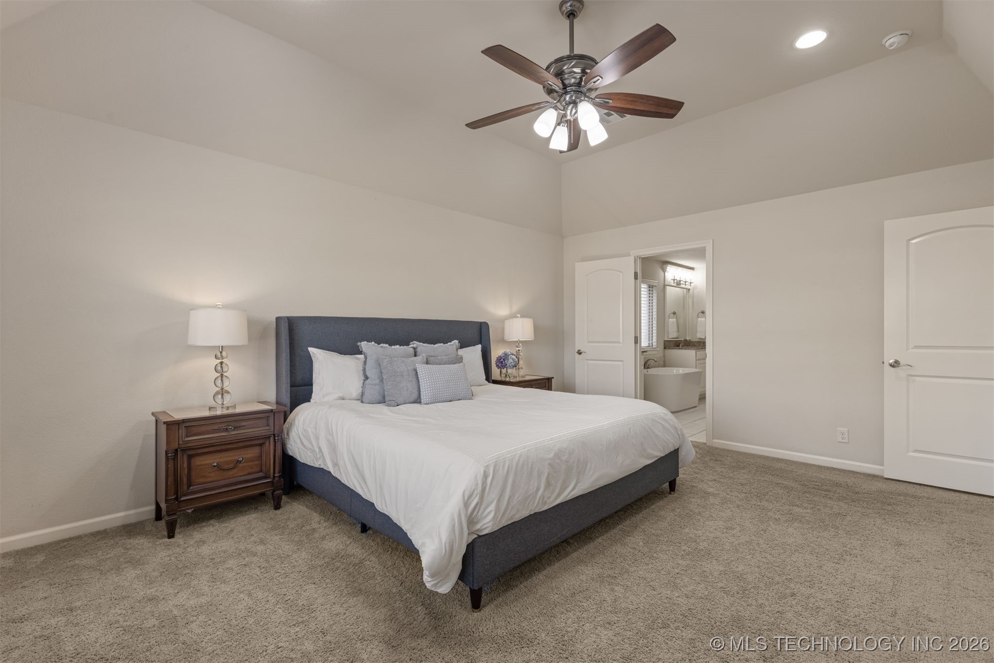 11939 S 68th East Avenue Property Photo 32