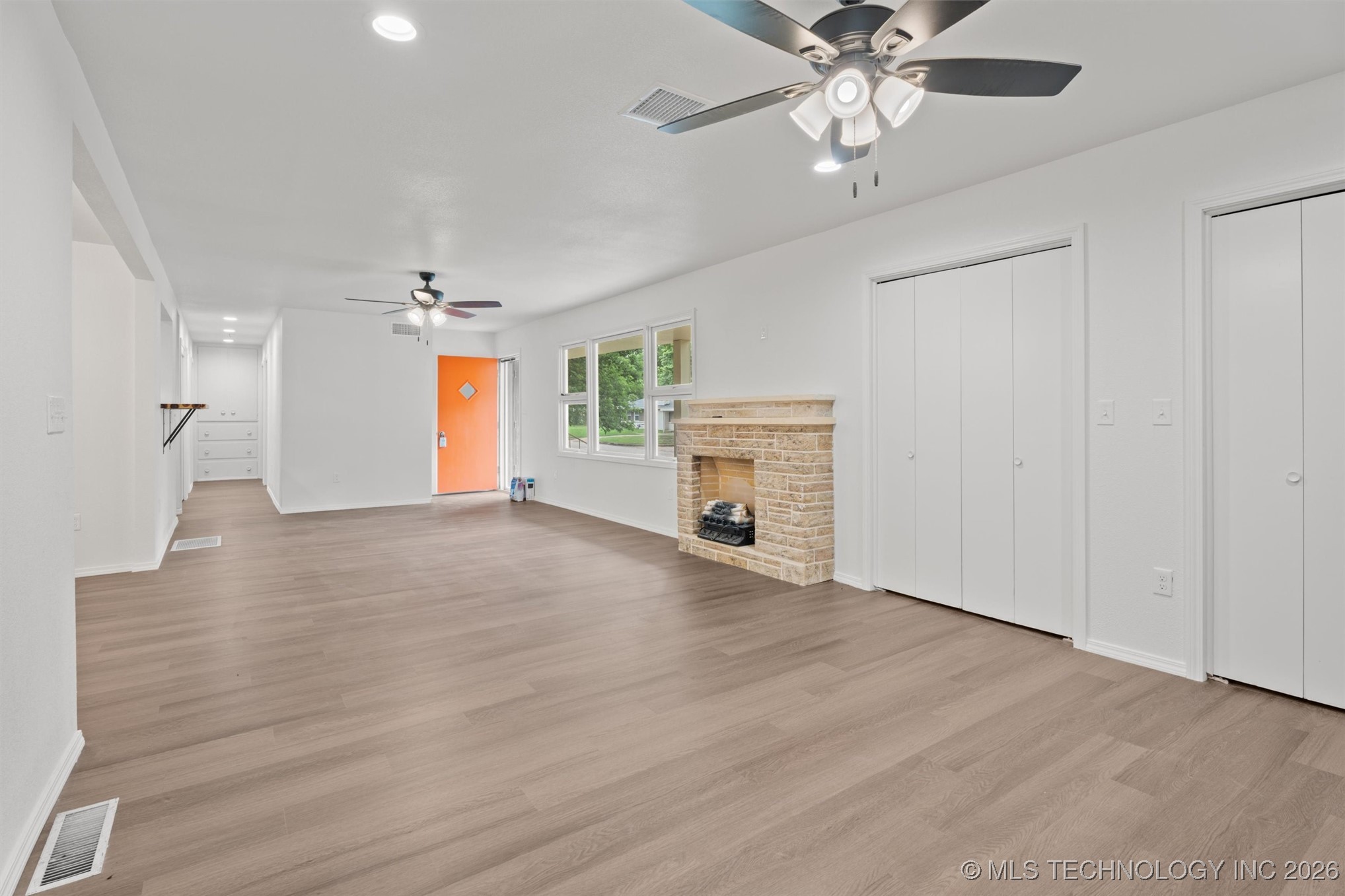 501 W 17th Street Property Photo 7