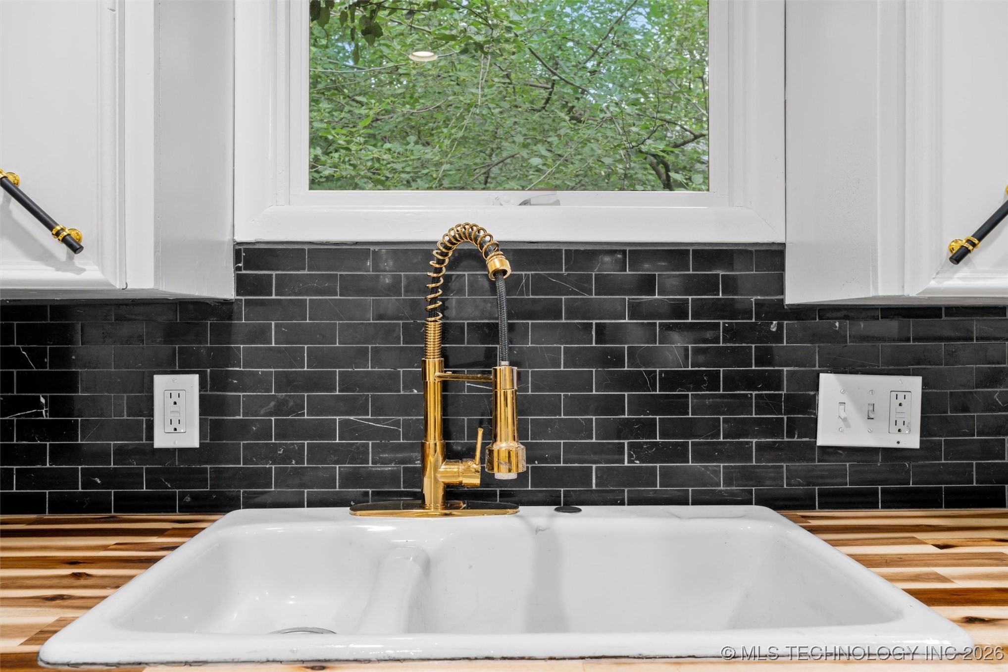 501 W 17th Street Property Photo 19