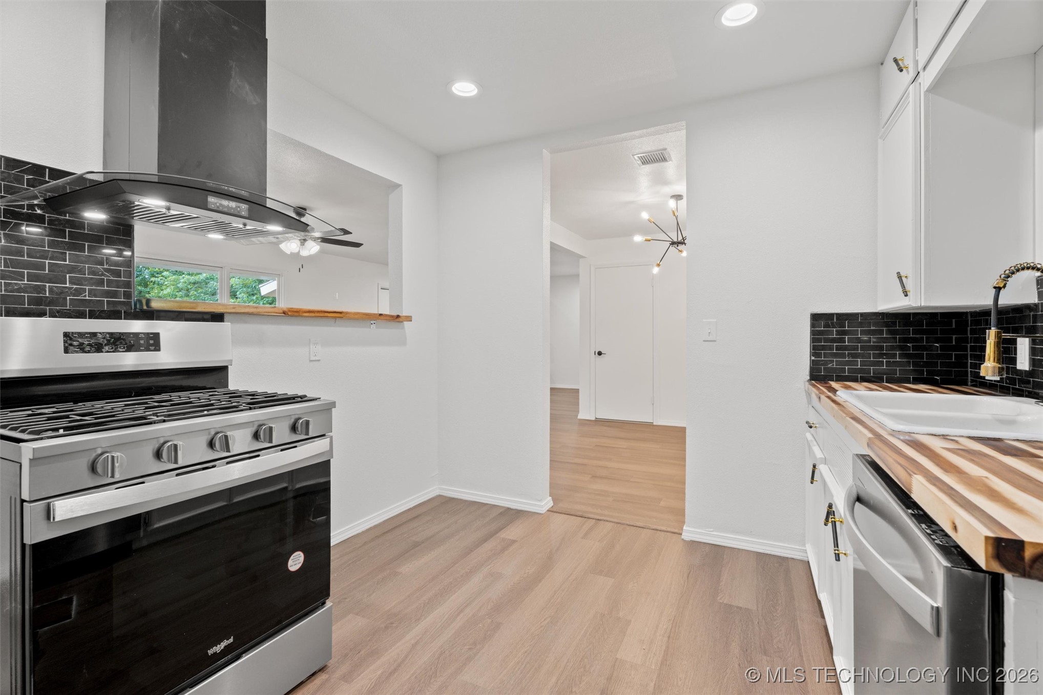 501 W 17th Street Property Photo 20