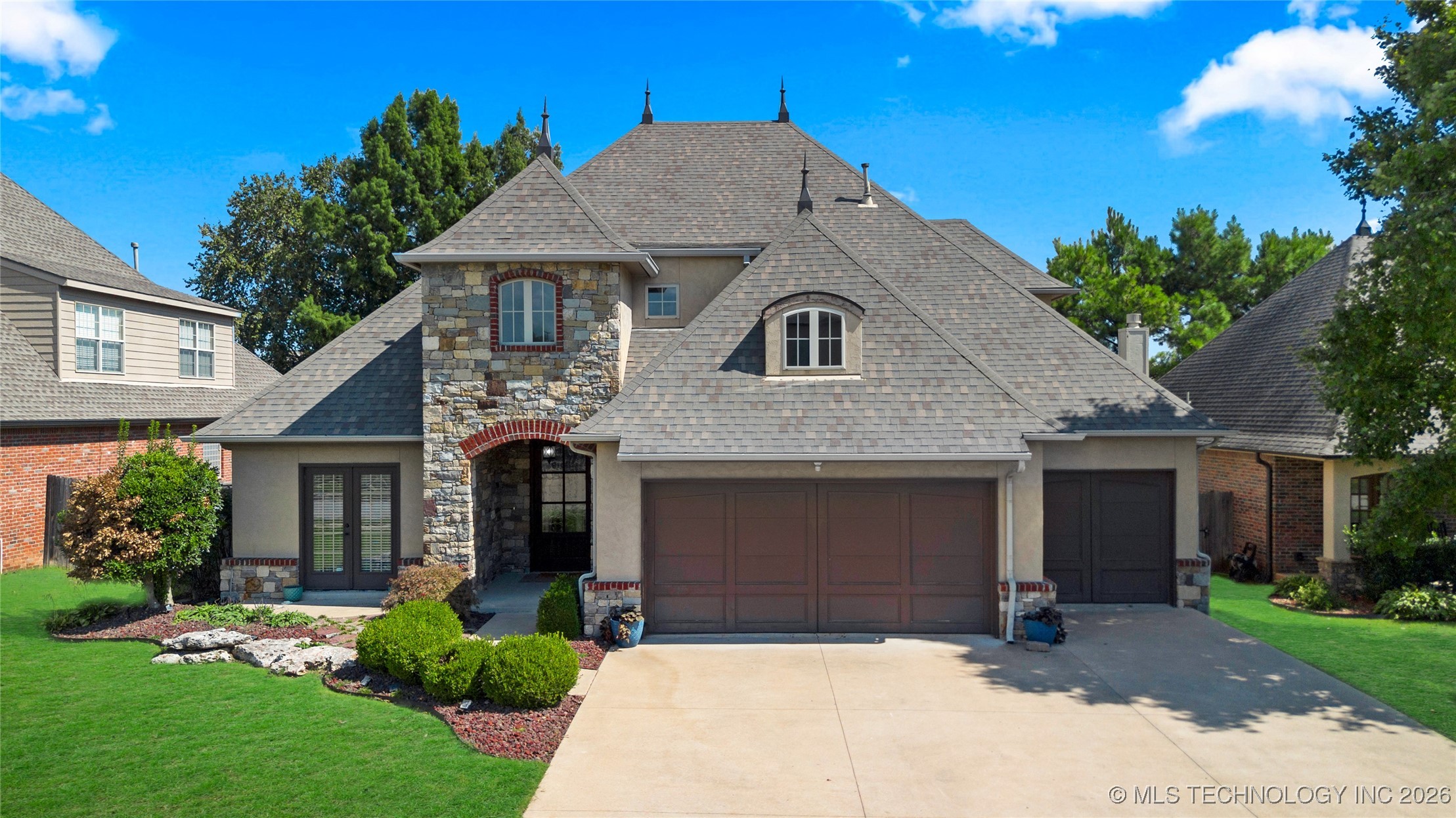 11175 S 73rd East Avenue Property Photo 1