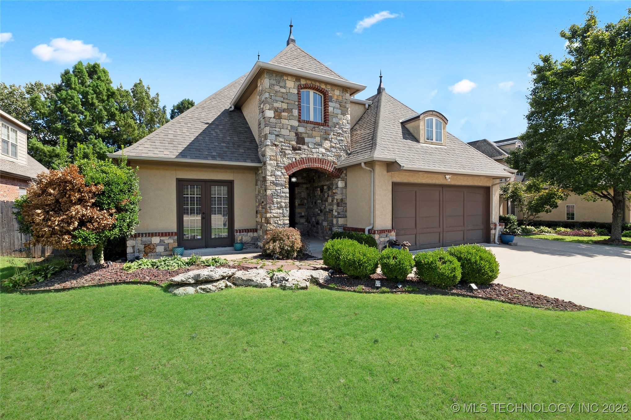 11175 S 73rd East Avenue Property Photo 4