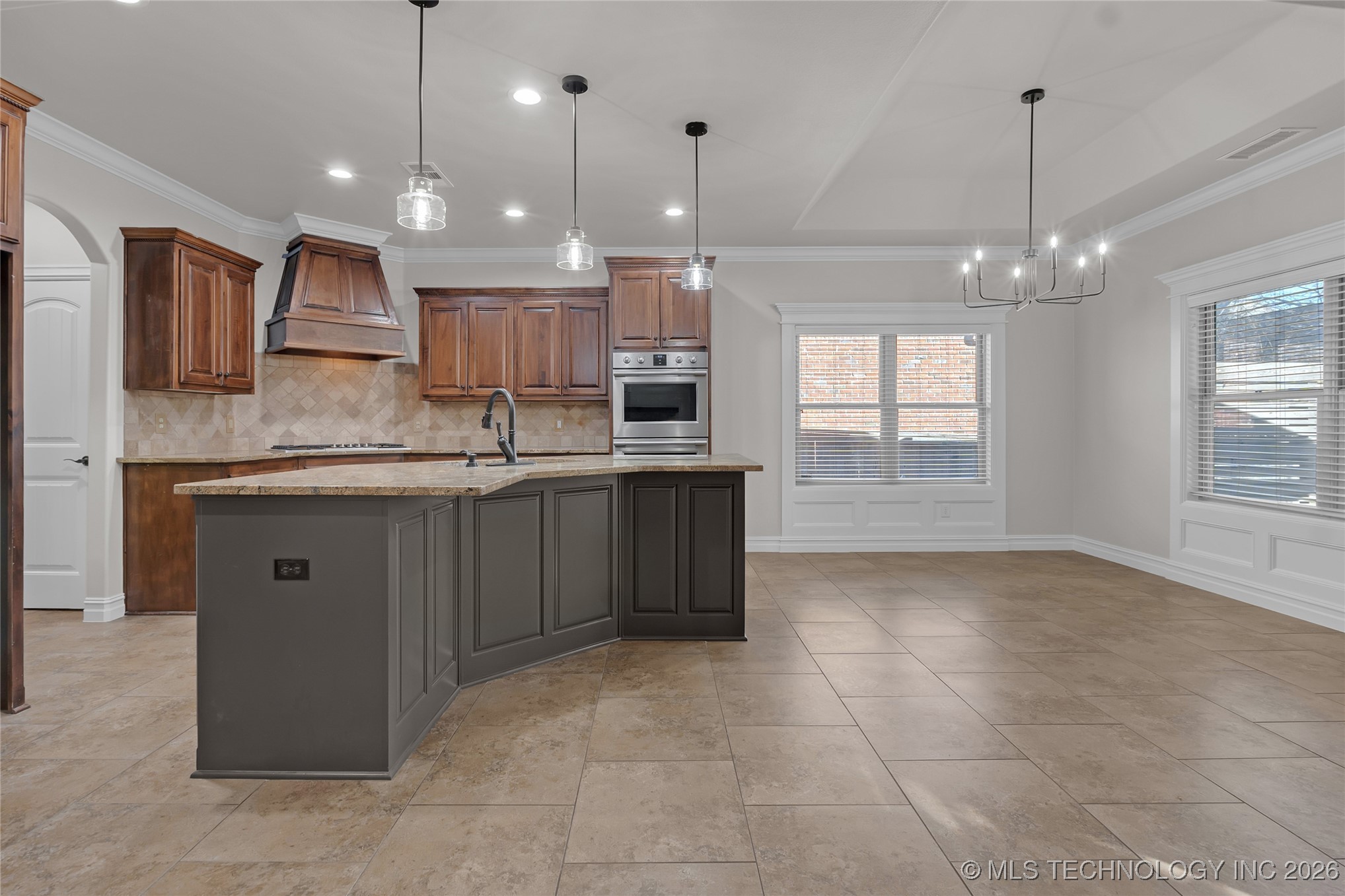 11175 S 73rd East Avenue Property Photo 26