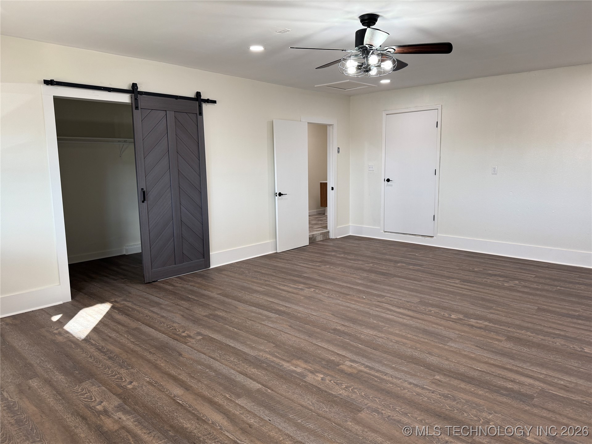 1320 Jennings Street Property Photo 8