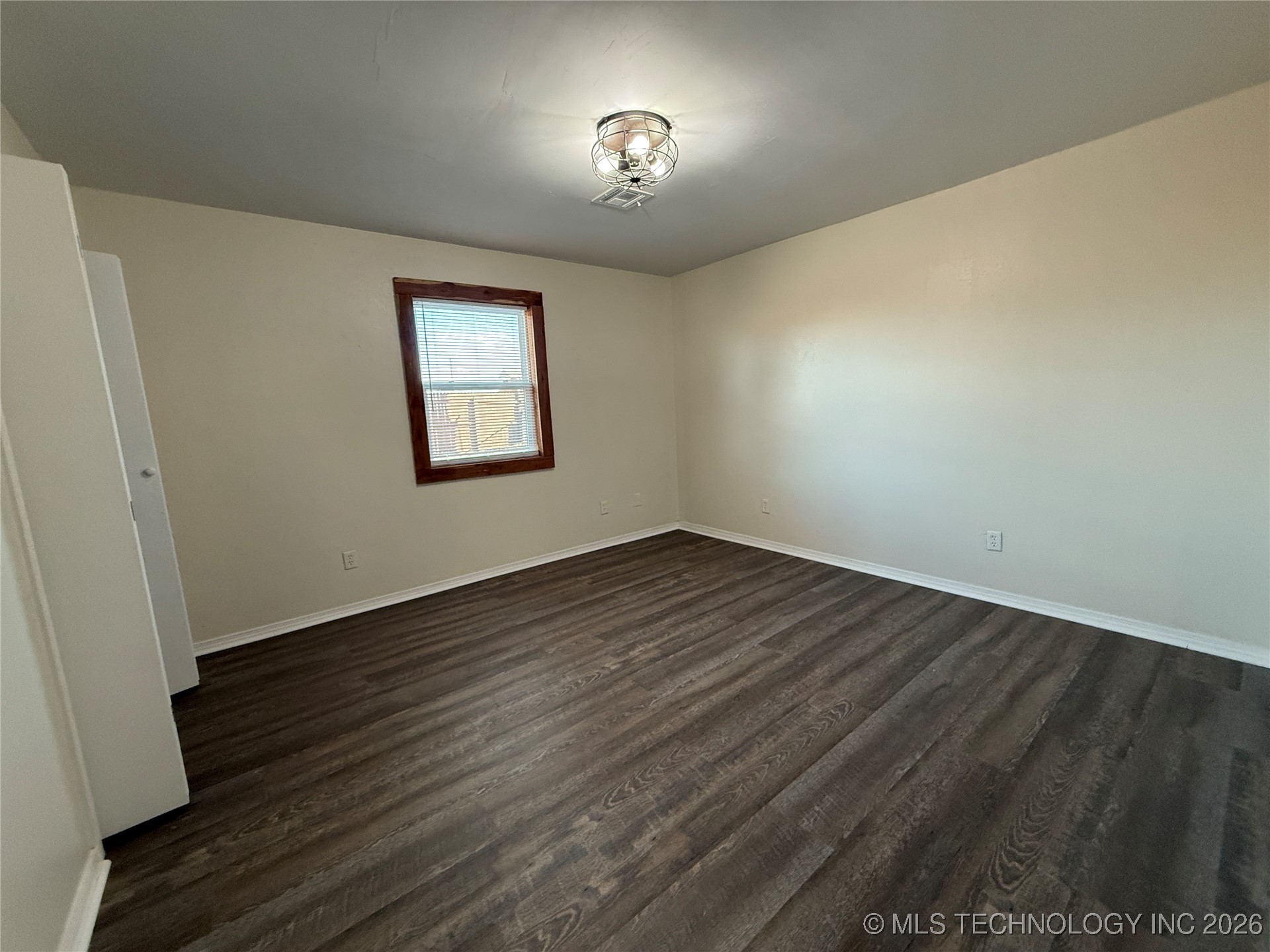 1320 Jennings Street Property Photo 13