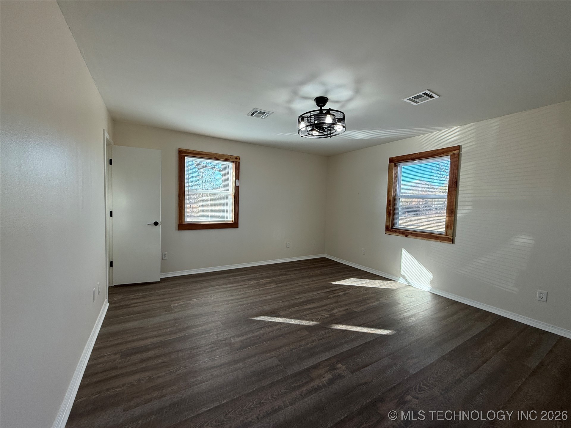 1320 Jennings Street Property Photo 15