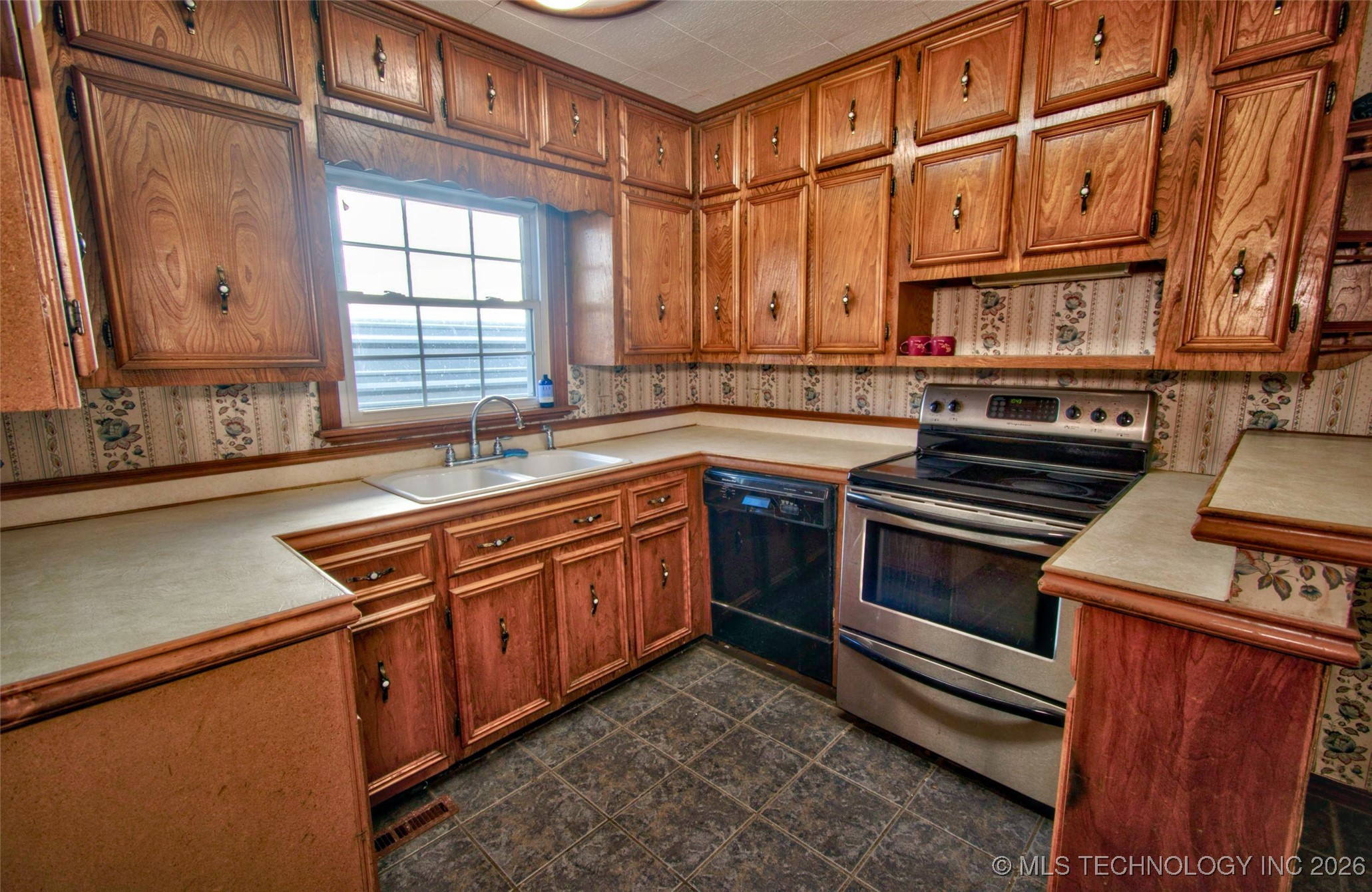 1317 Patterson Property Photo 5