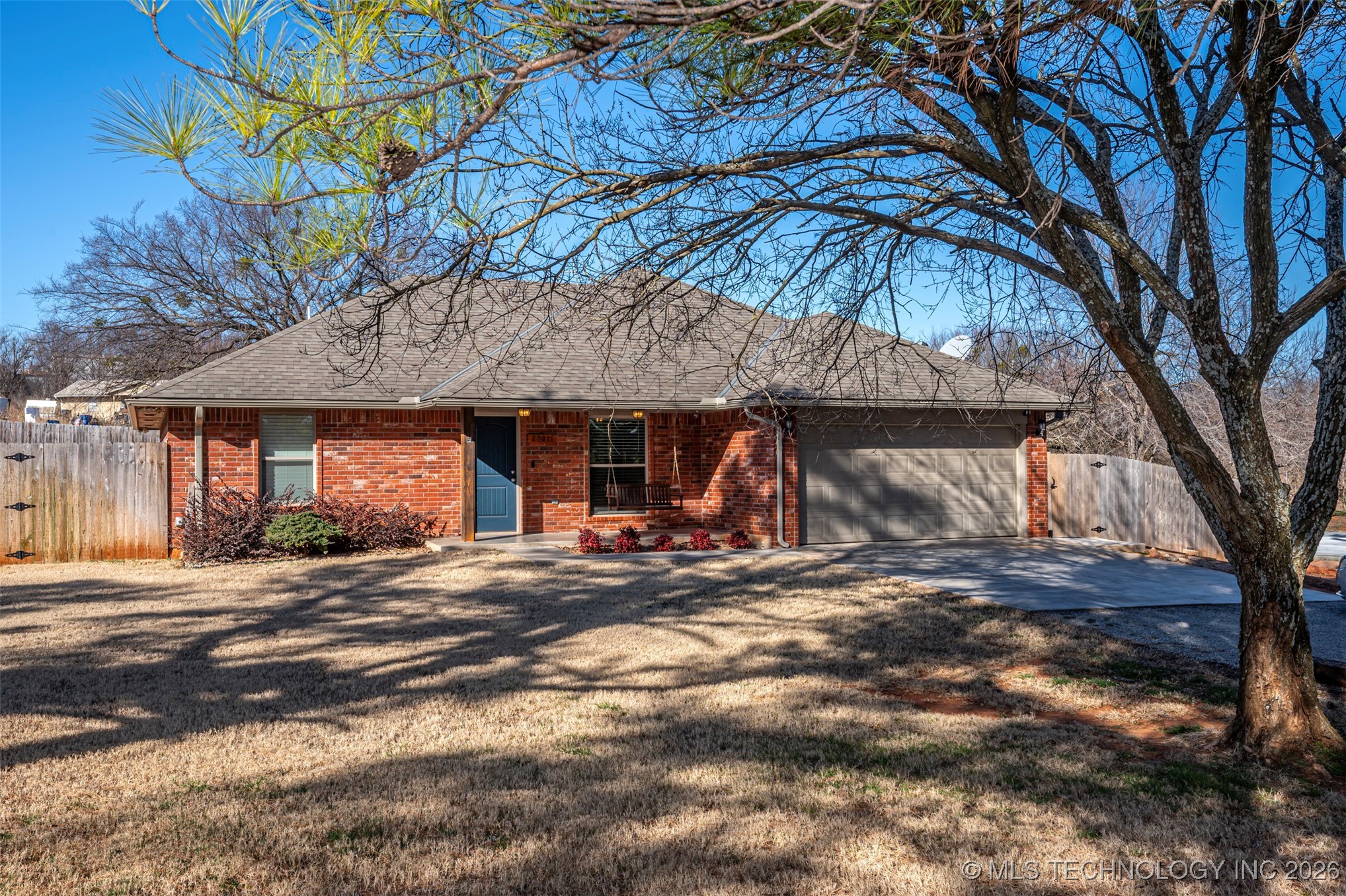 27011 Pine Property Photo 4