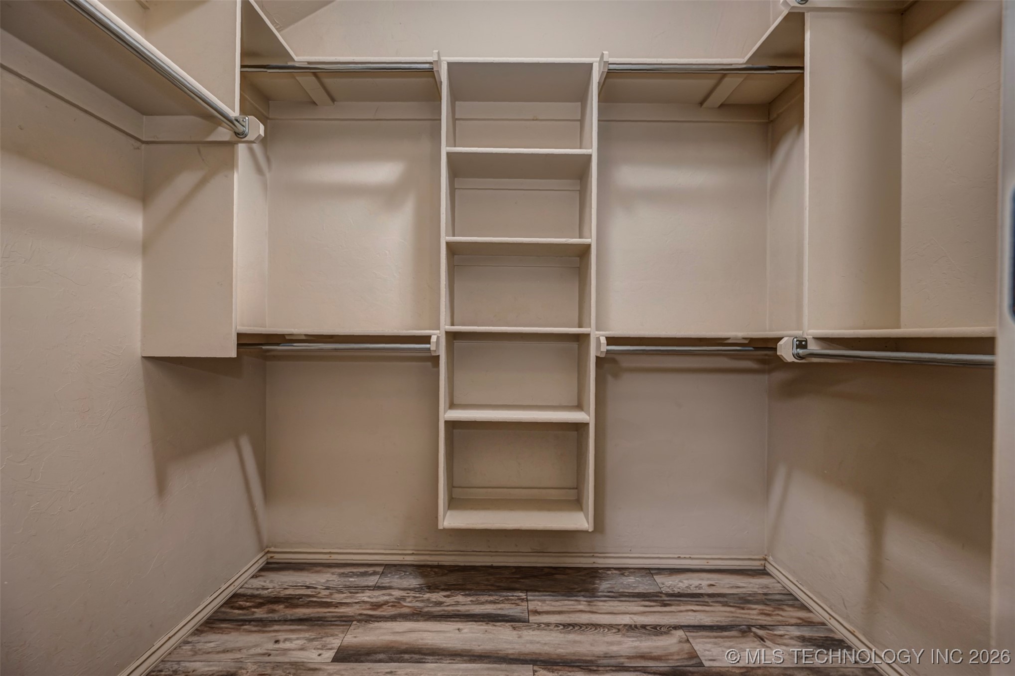 27011 Pine Property Photo 22