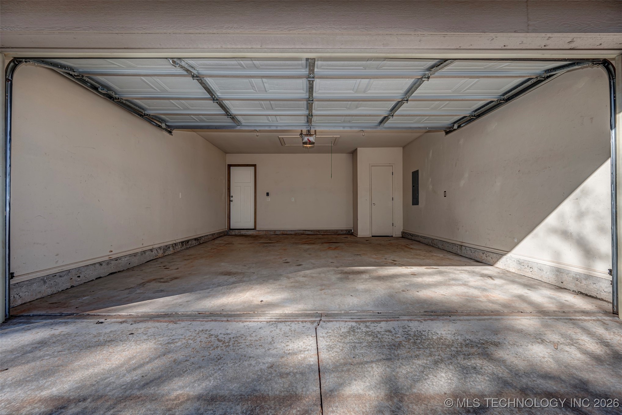 27011 Pine Property Photo 27