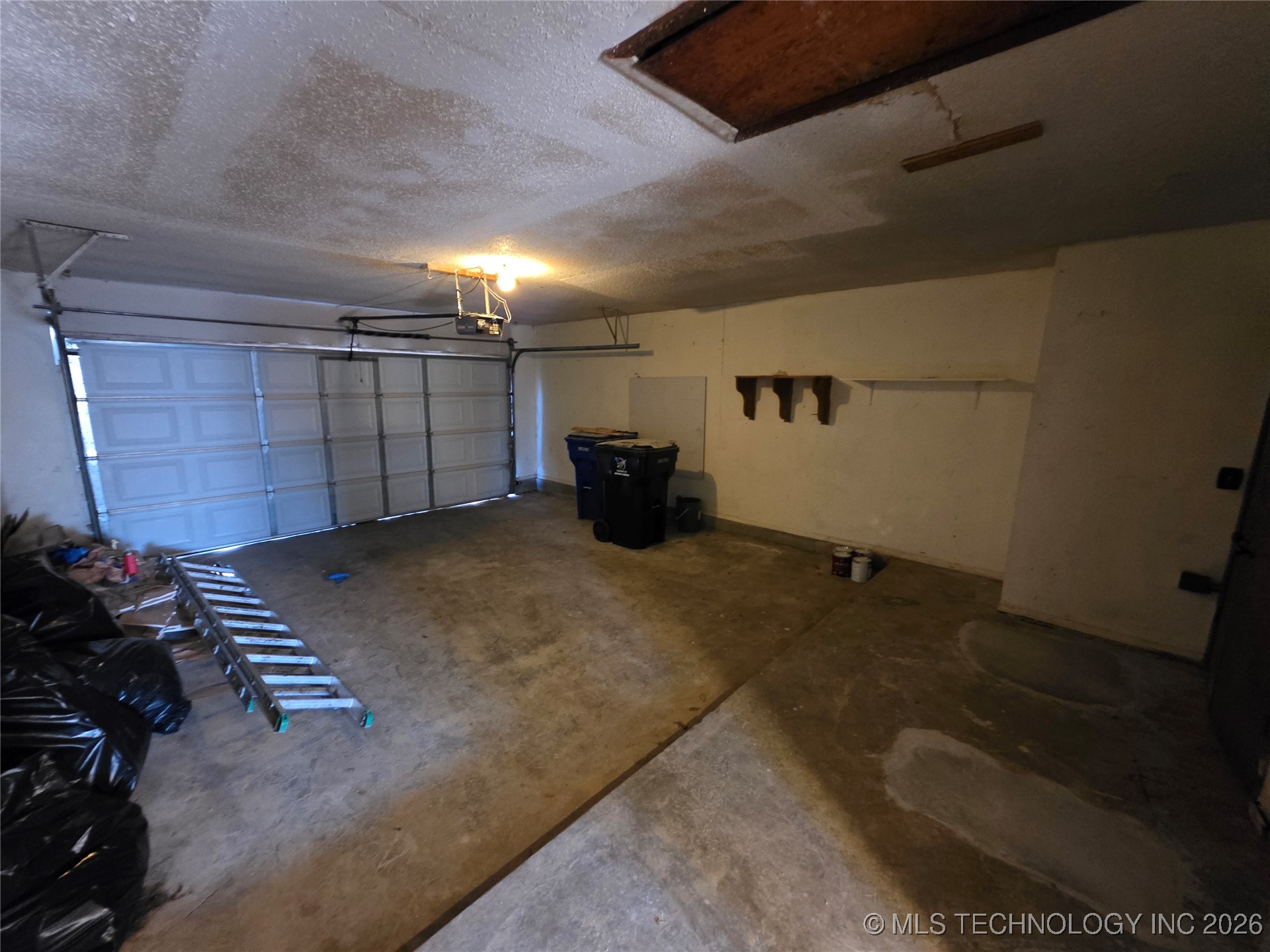 345 W Waco Place Property Photo 4