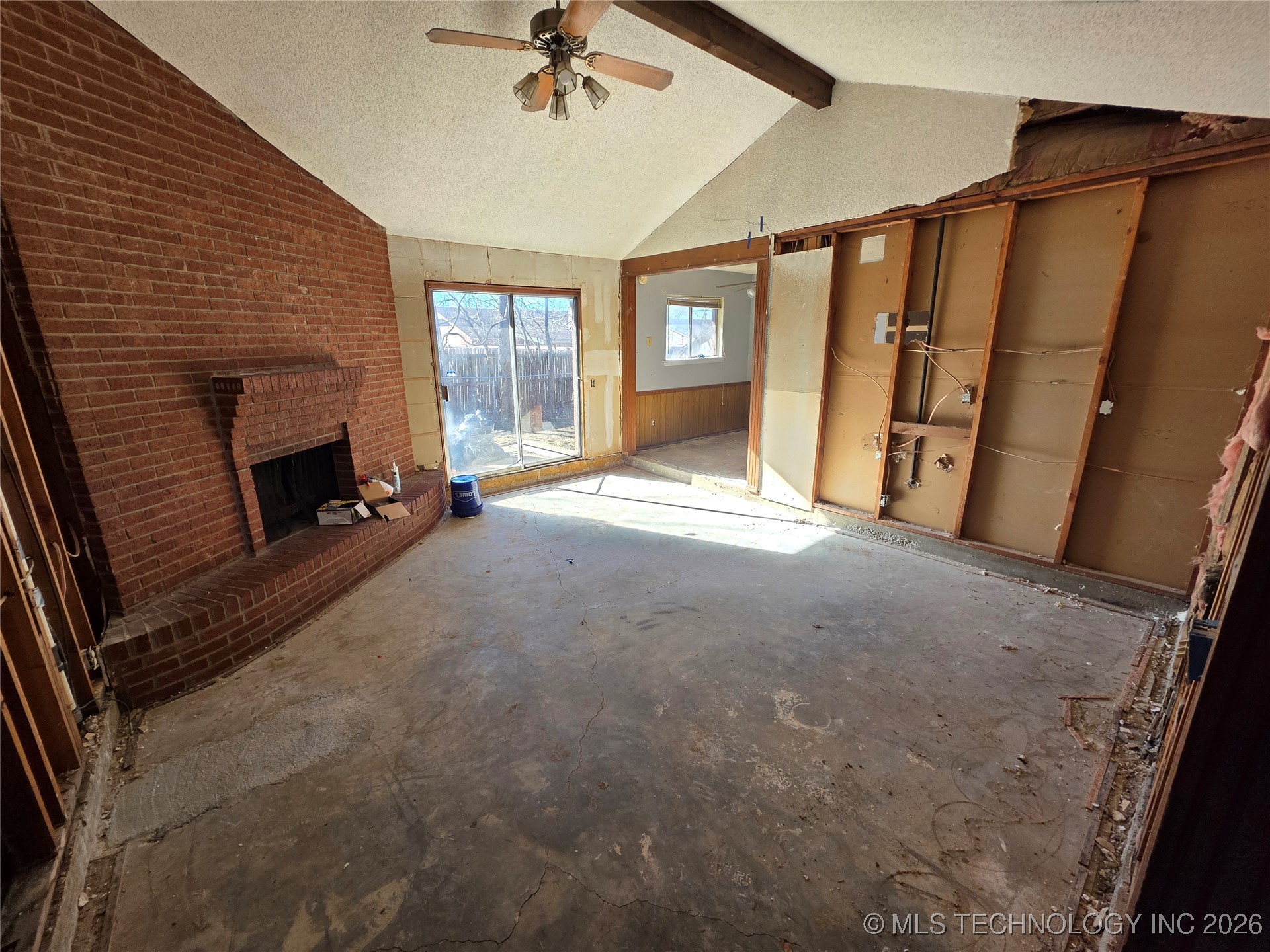 345 W Waco Place Property Photo 6