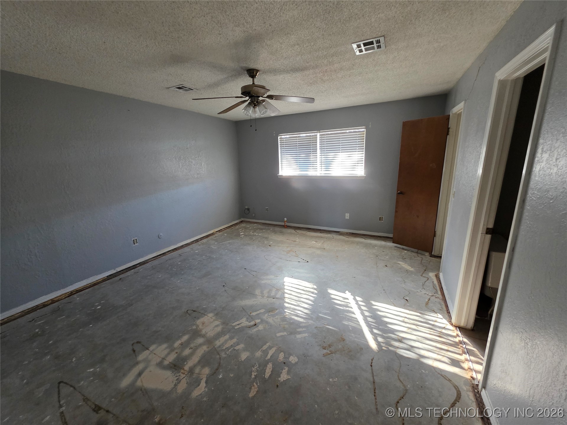 345 W Waco Place Property Photo 9