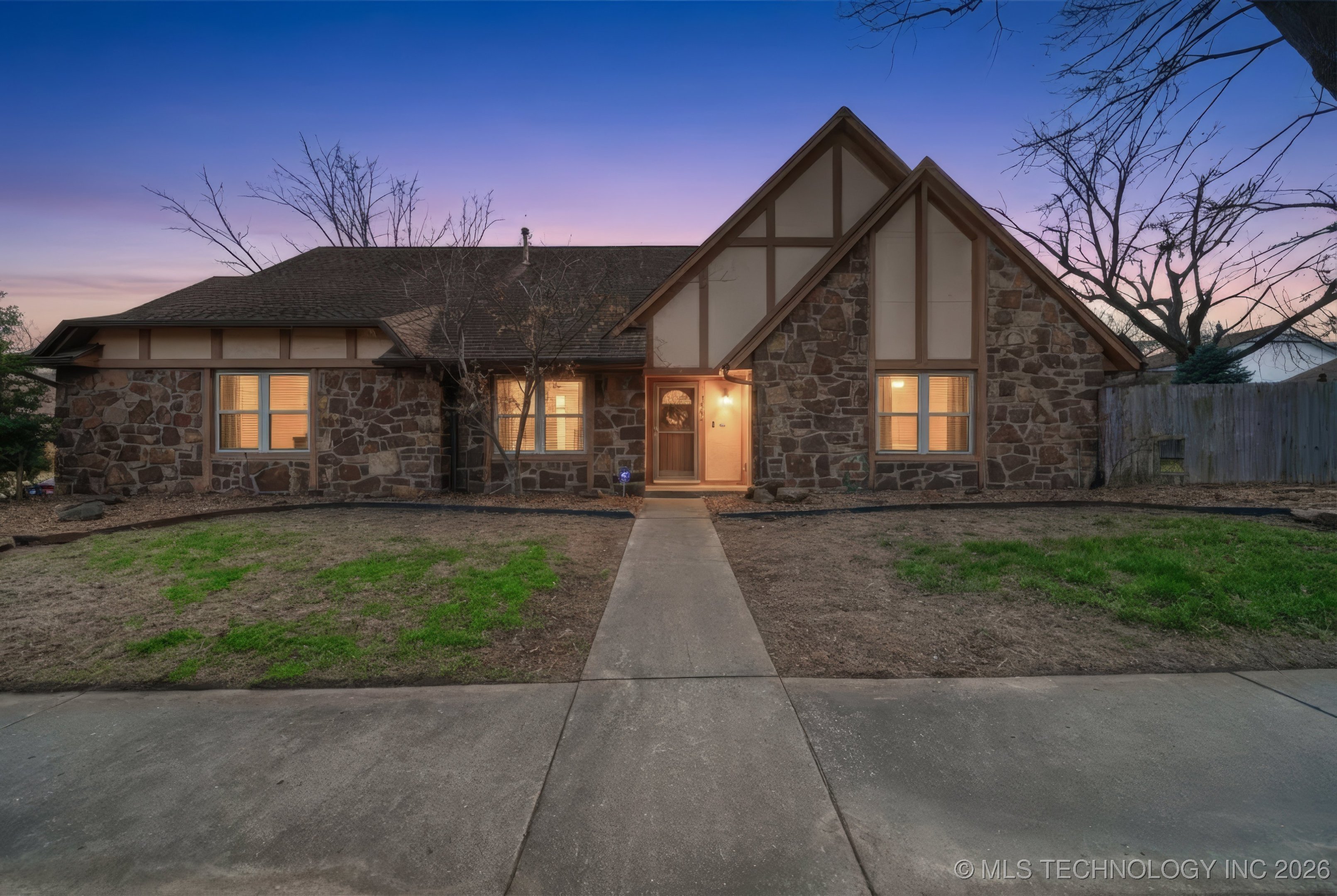 2501 W Boston Street