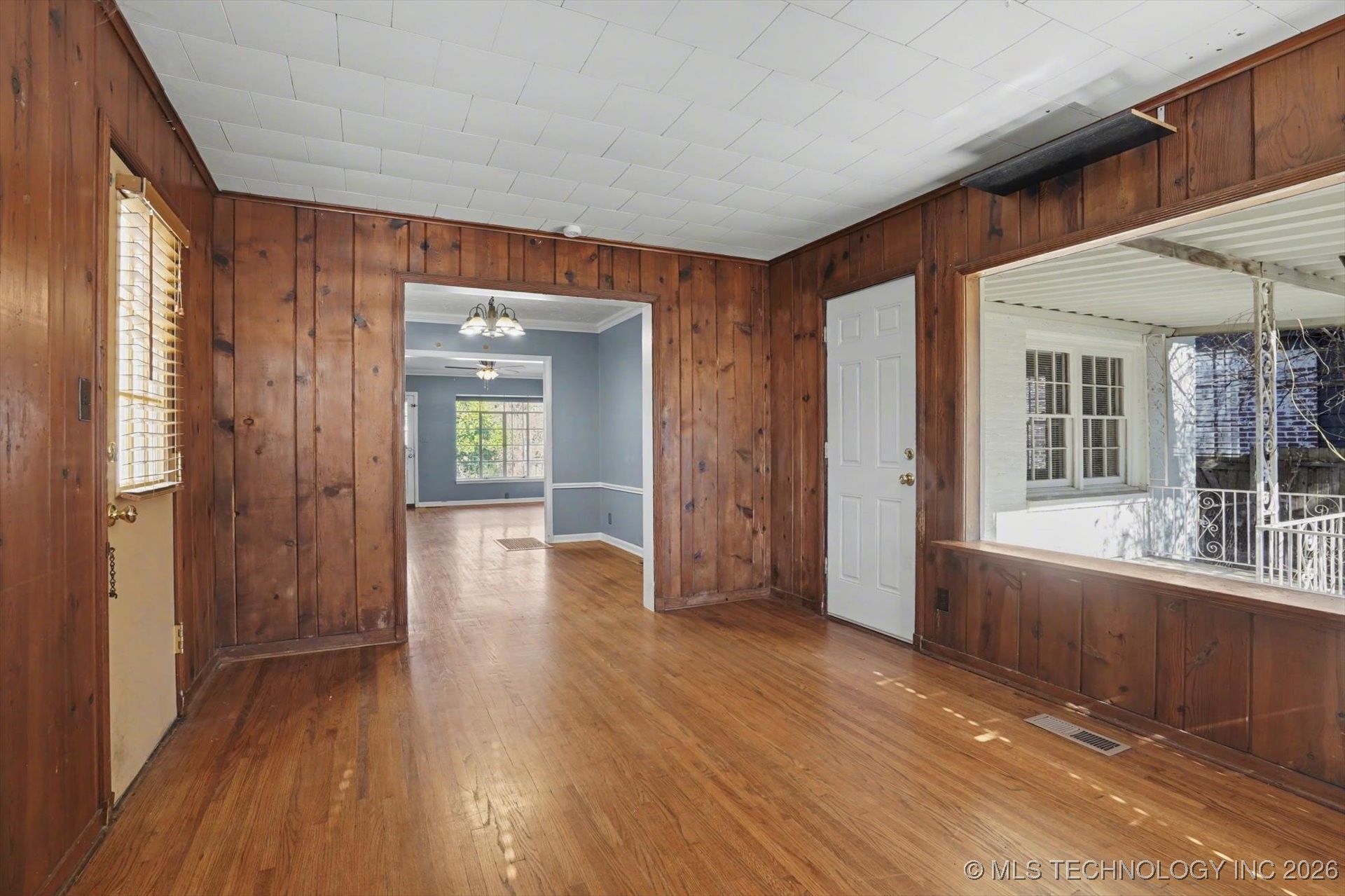 1004 E 36th Street Property Photo 12