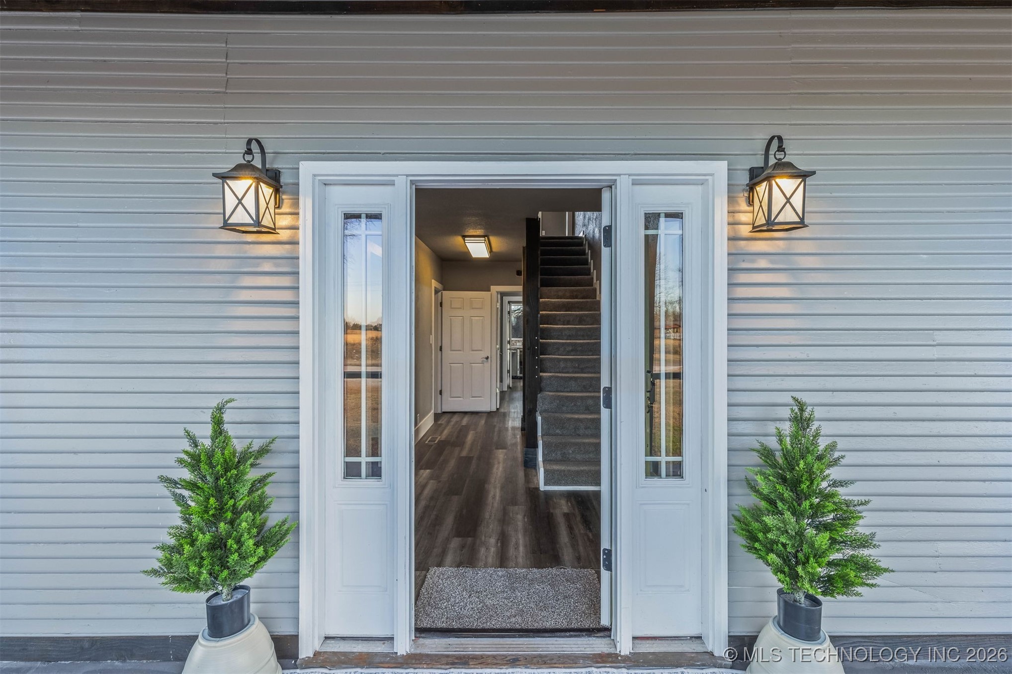 7810 State Road 70 E Property Photo 15