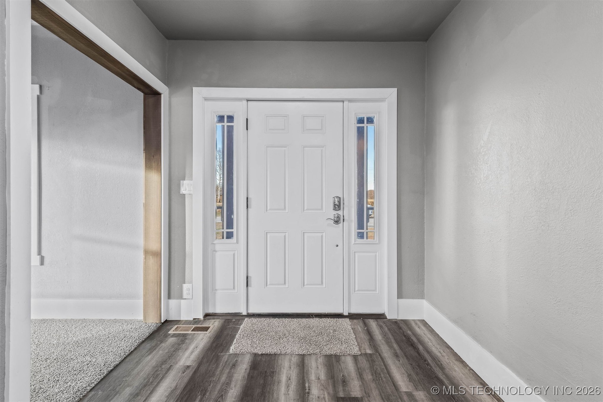 7810 State Road 70 E Property Photo 16