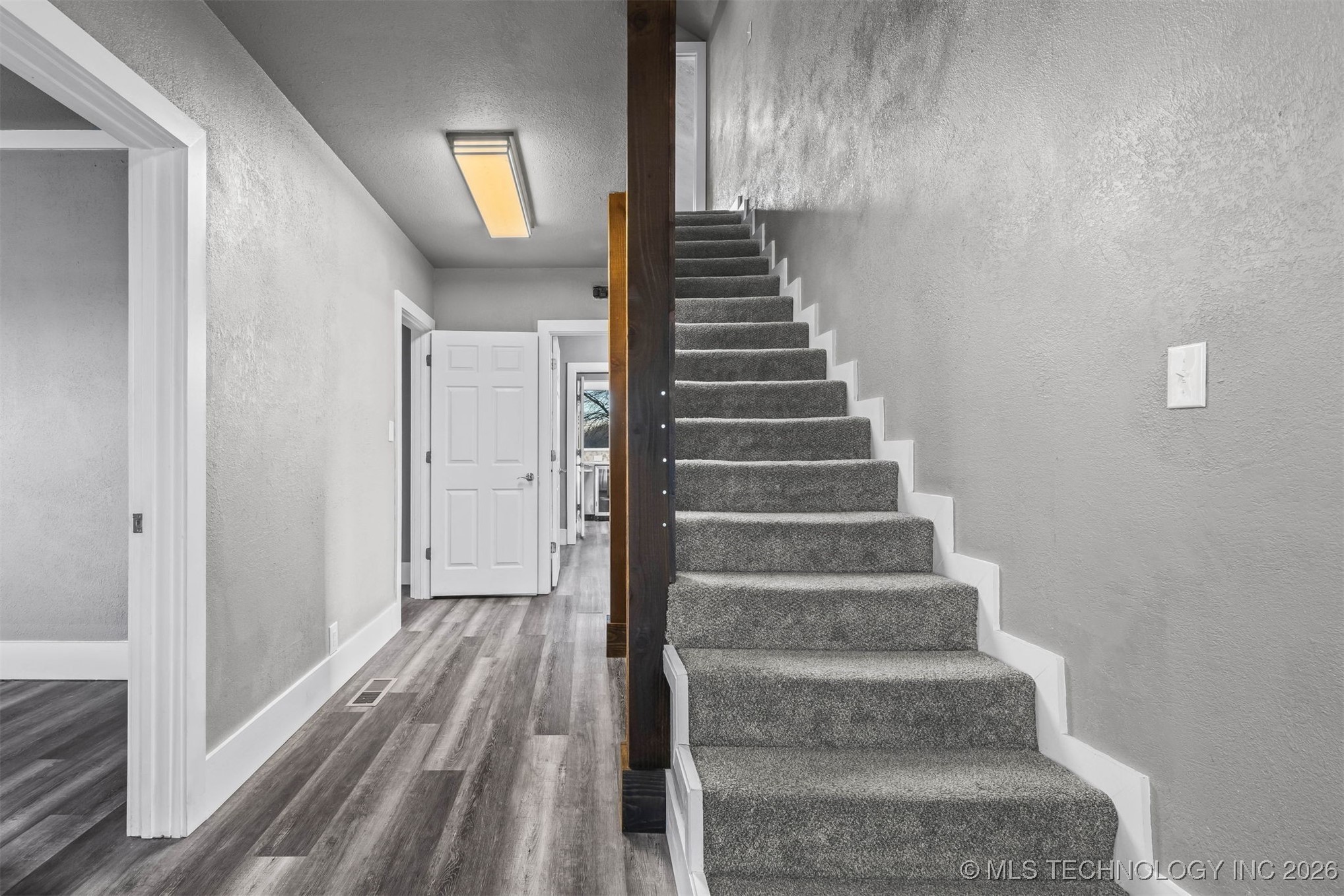 7810 State Road 70 E Property Photo 20