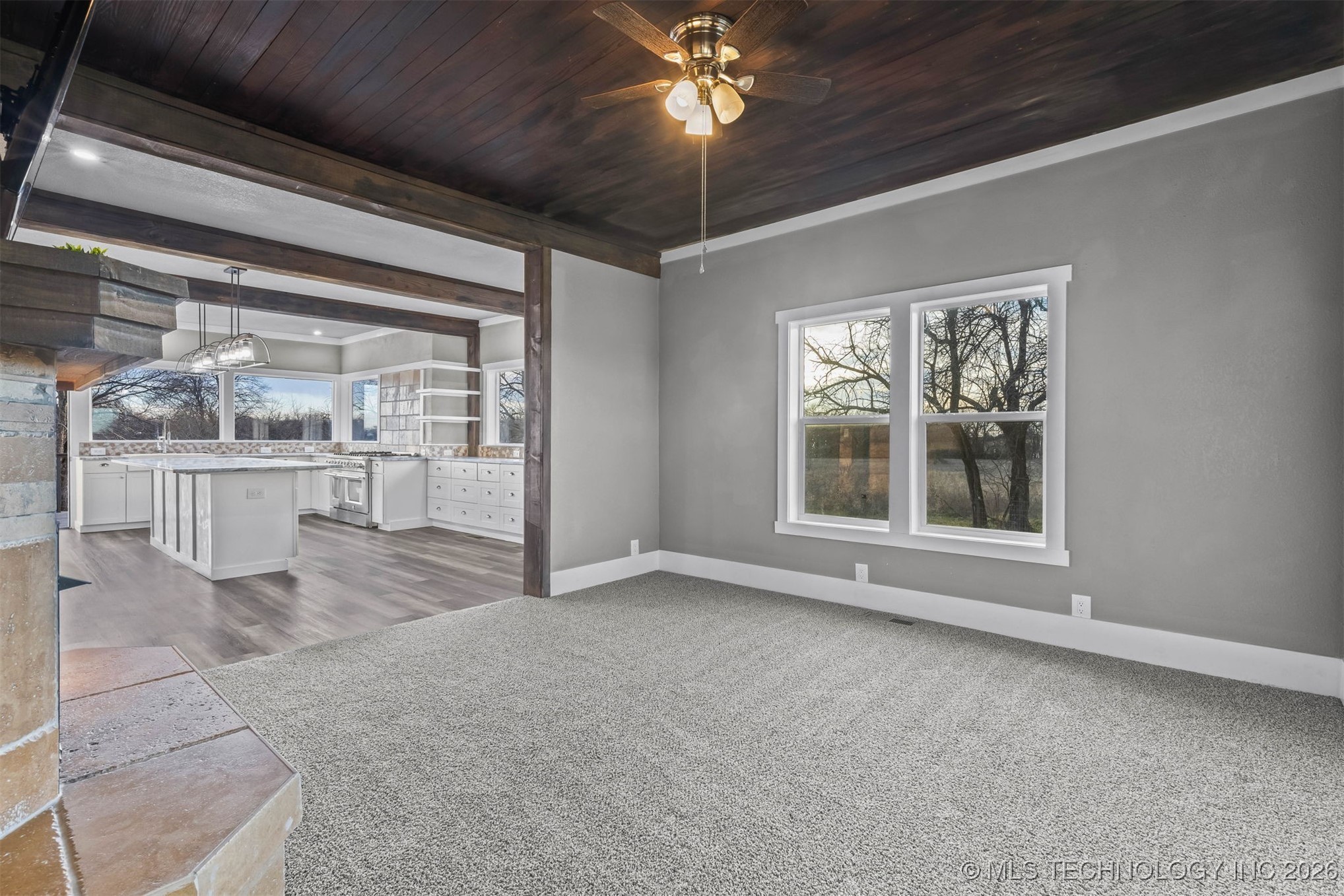 7810 State Road 70 E Property Photo 21