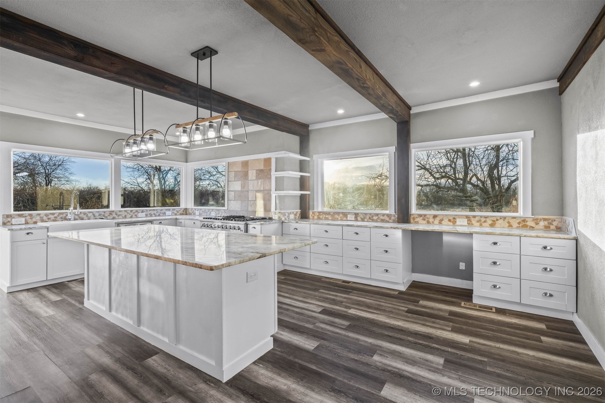 7810 State Road 70 E Property Photo 23