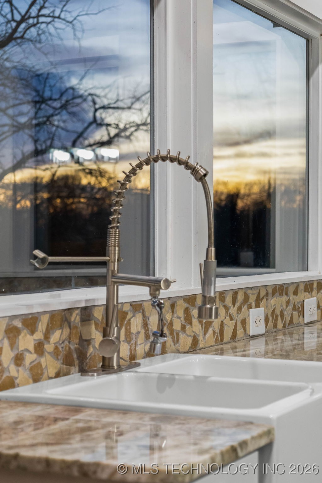 7810 State Road 70 E Property Photo 30