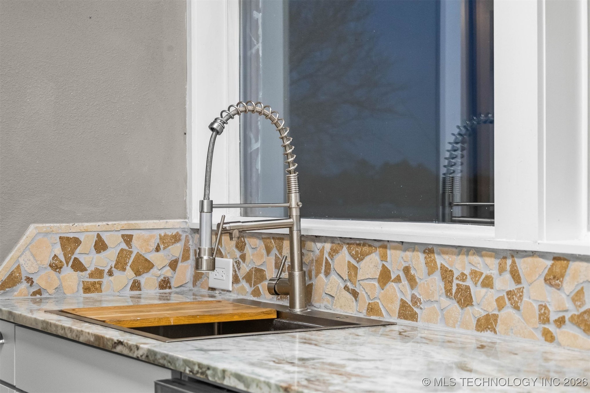 7810 State Road 70 E Property Photo 32