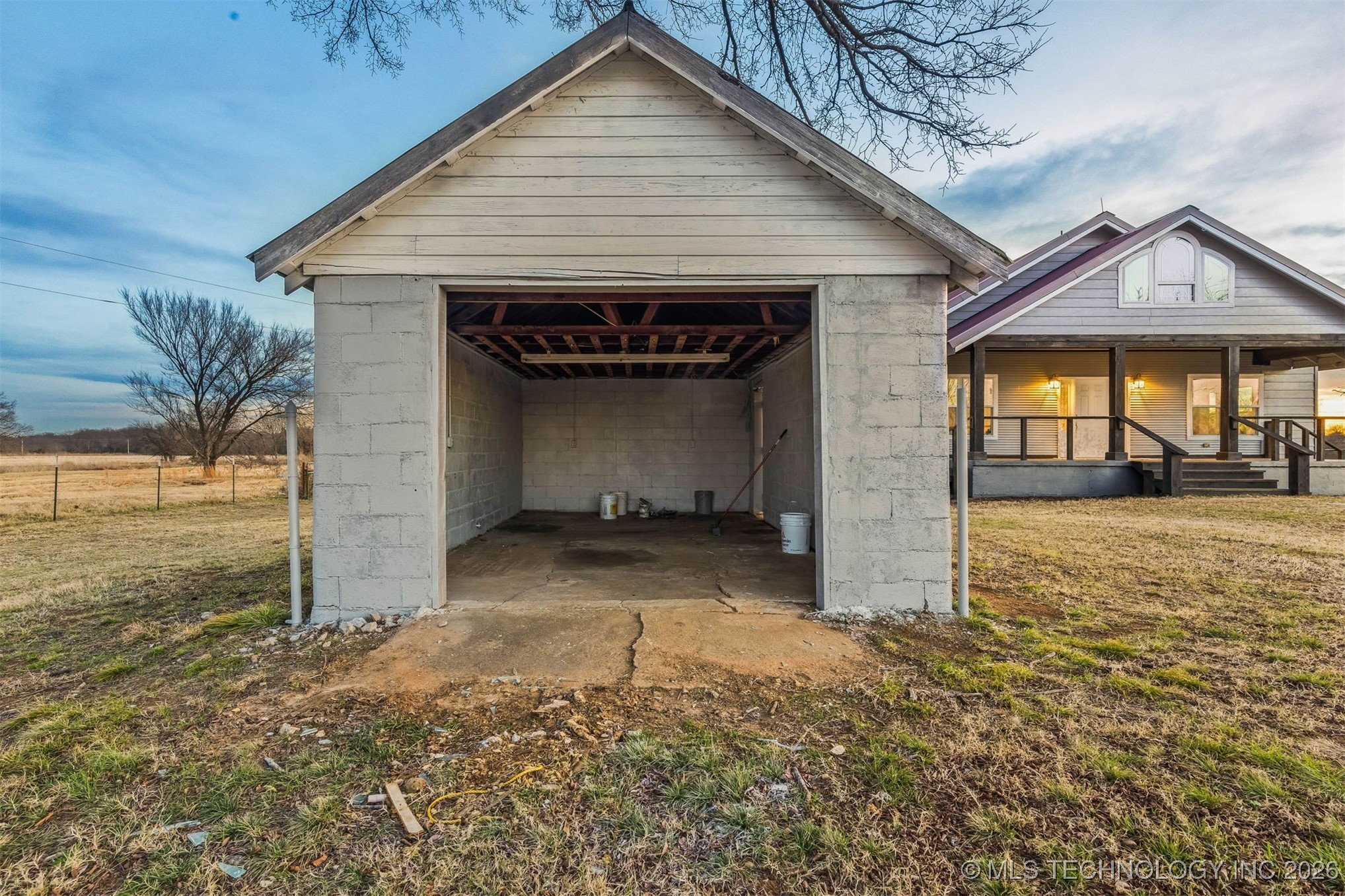 7810 State Road 70 E Property Photo 58
