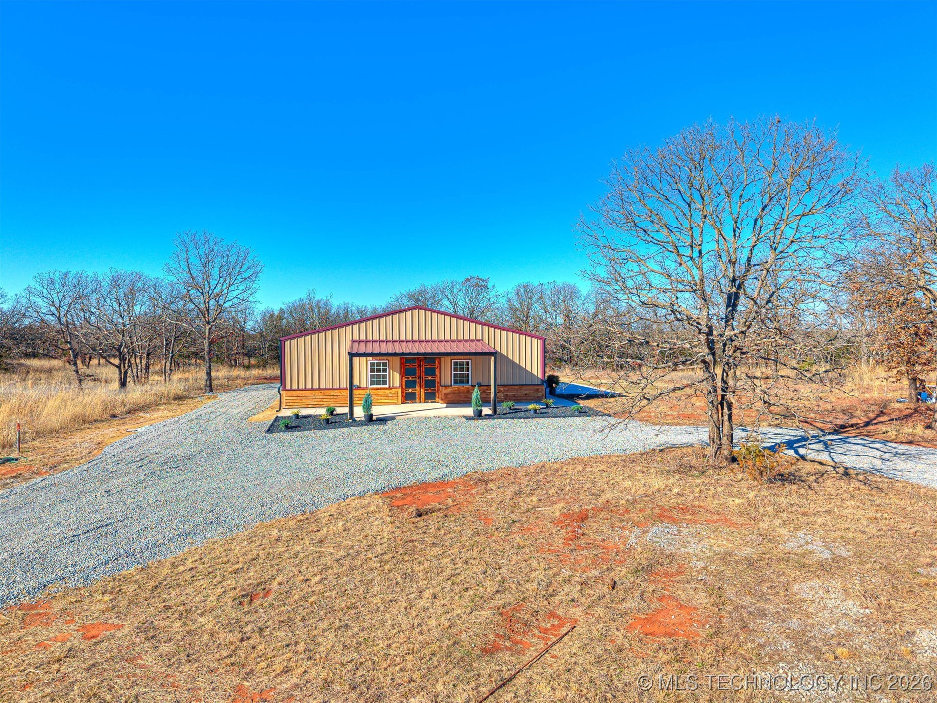 349076 E 840 Road Property Photo 2