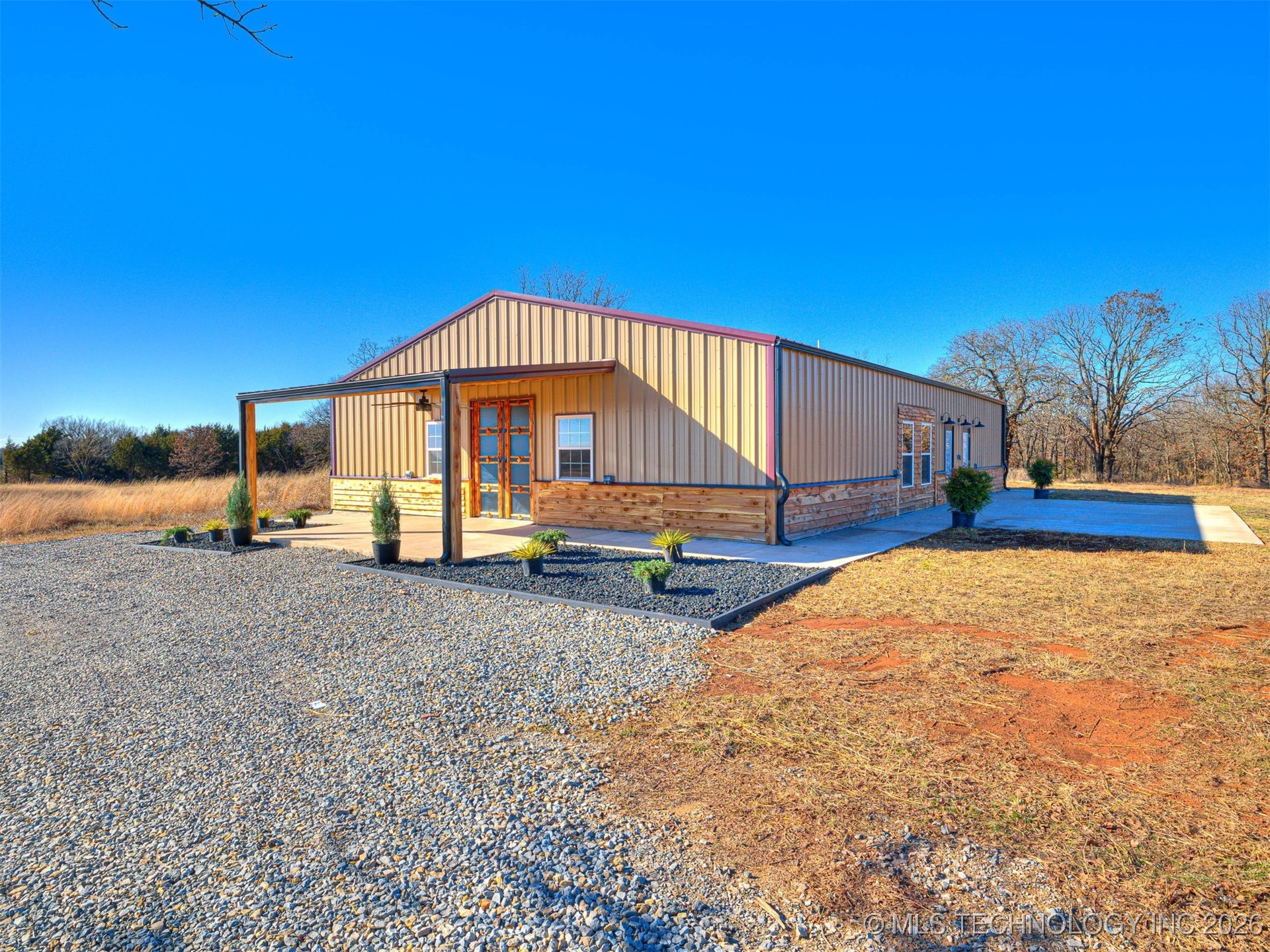 349076 E 840 Road Property Photo 6