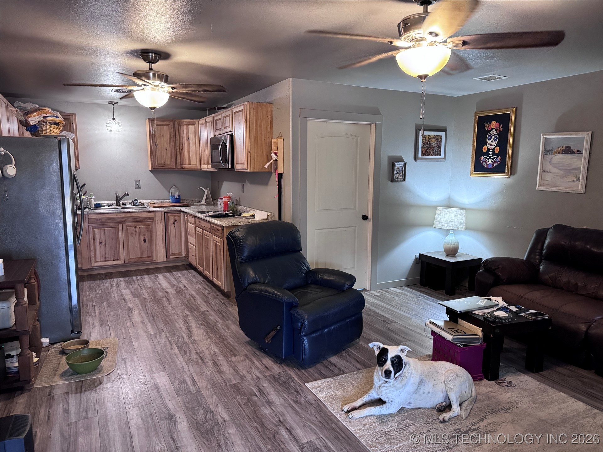 9893 E 550 Road Property Photo 4