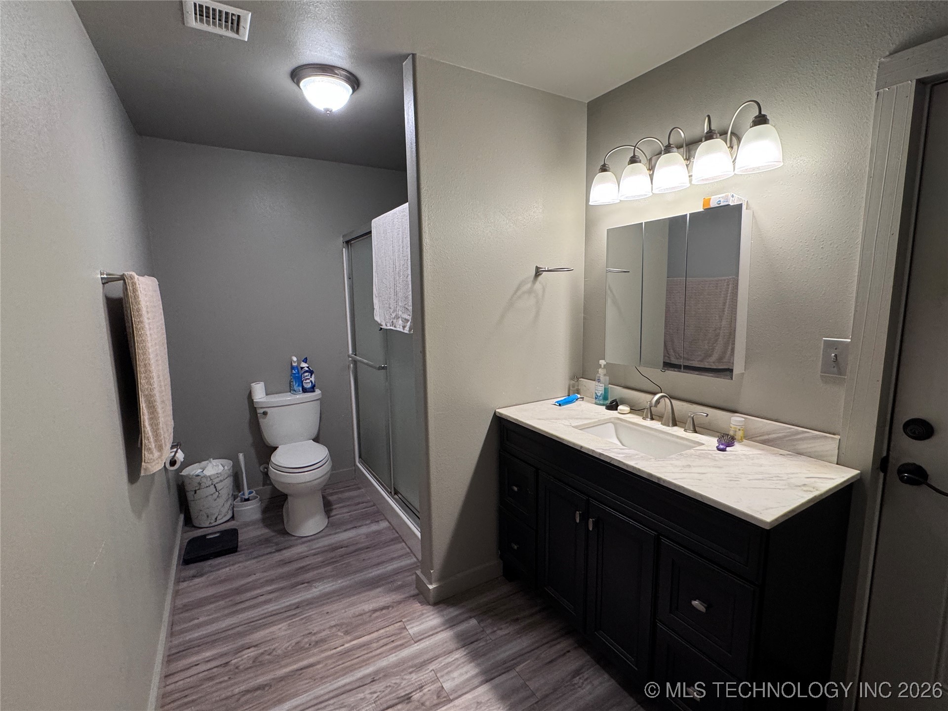 9893 E 550 Road Property Photo 14