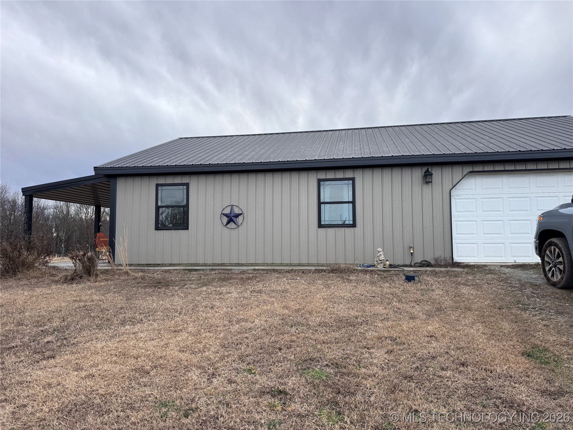 9893 E 550 Road Property Photo 26