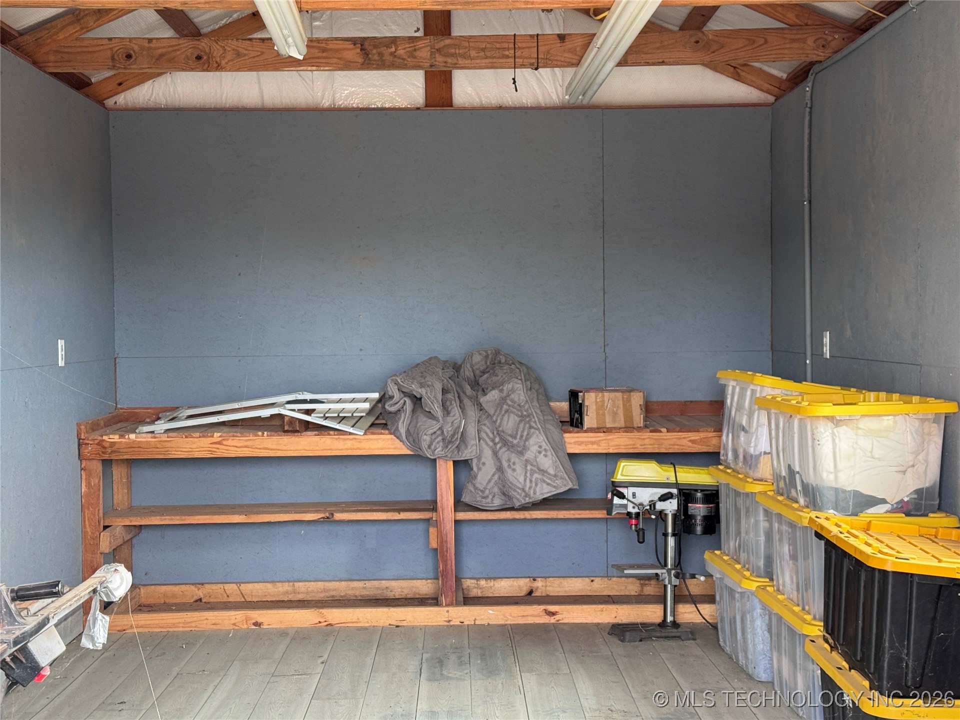 9893 E 550 Road Property Photo 31