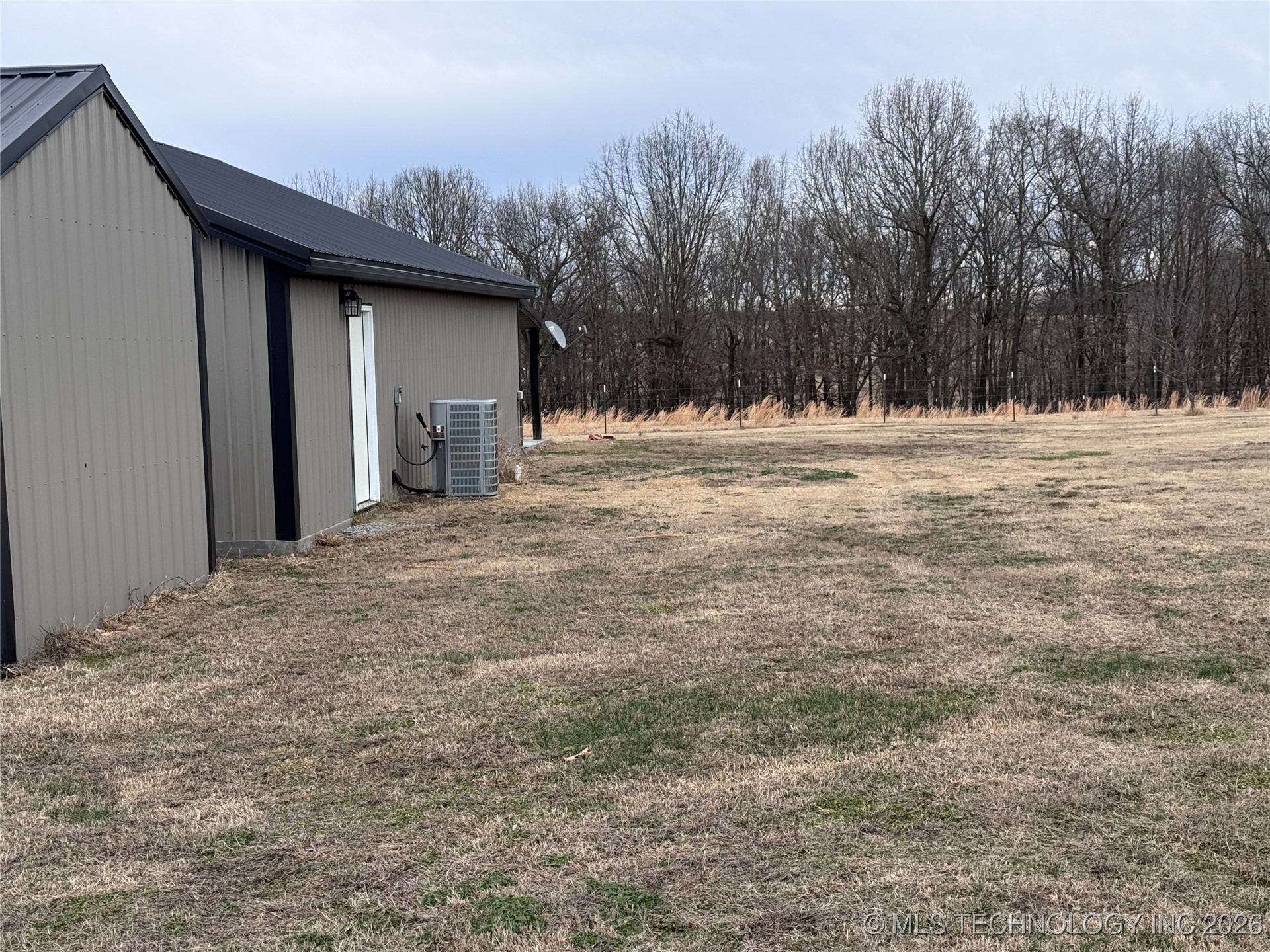 9893 E 550 Road Property Photo 33