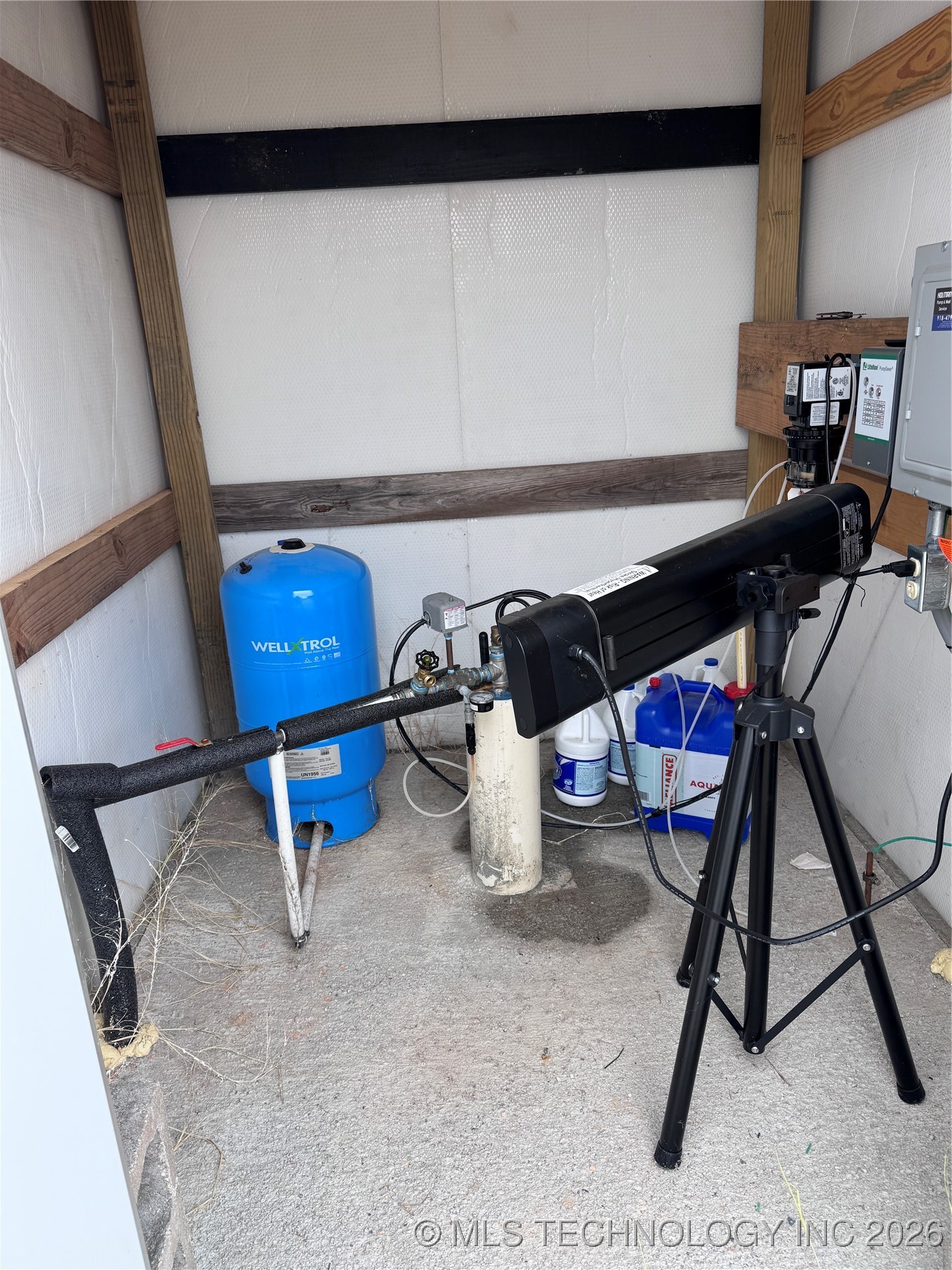 9893 E 550 Road Property Photo 35