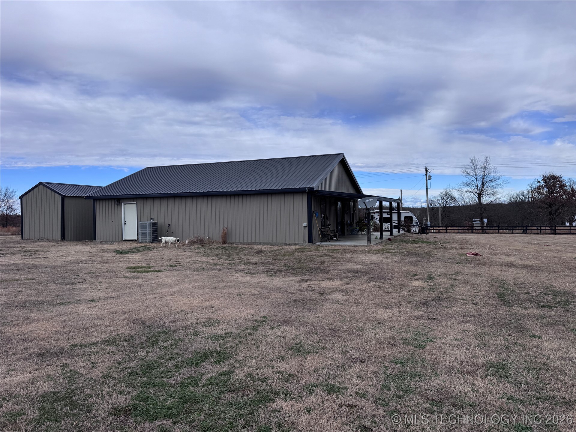 9893 E 550 Road Property Photo 38